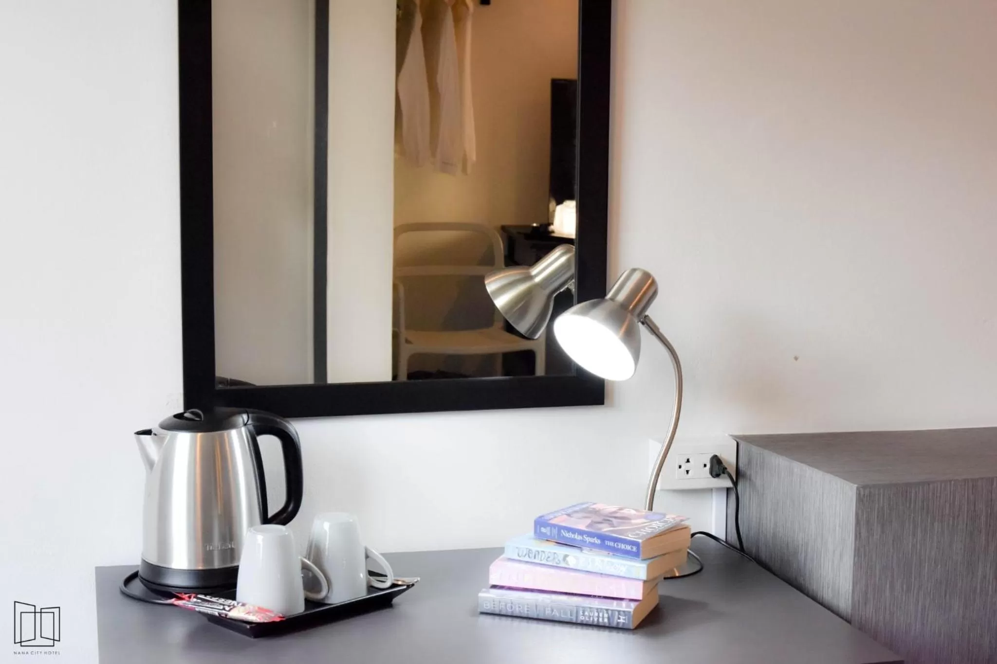 Coffee/Tea Facilities in Nana City Hotel