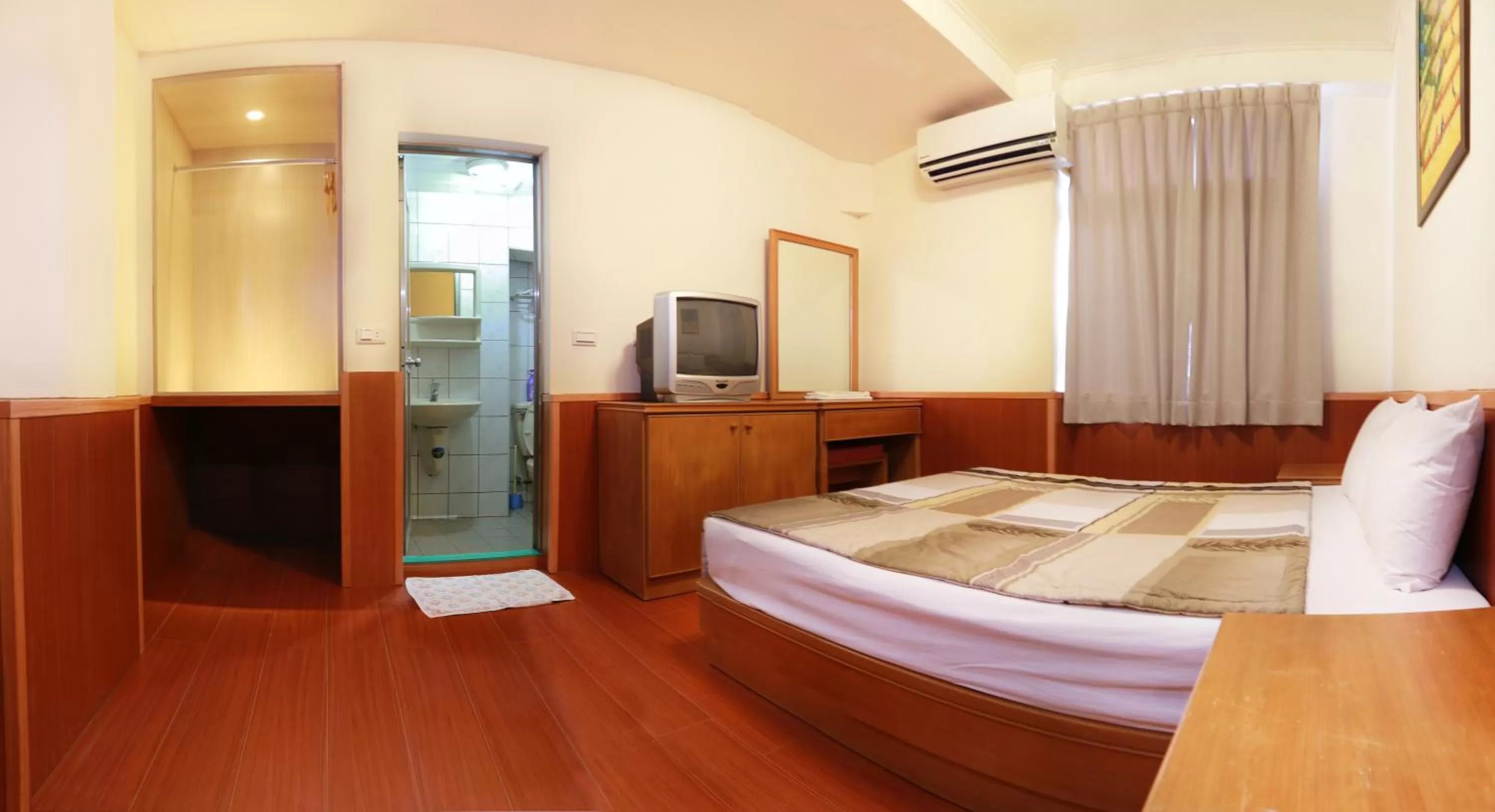 Photo of the whole room in Yuan-Yee Homestay