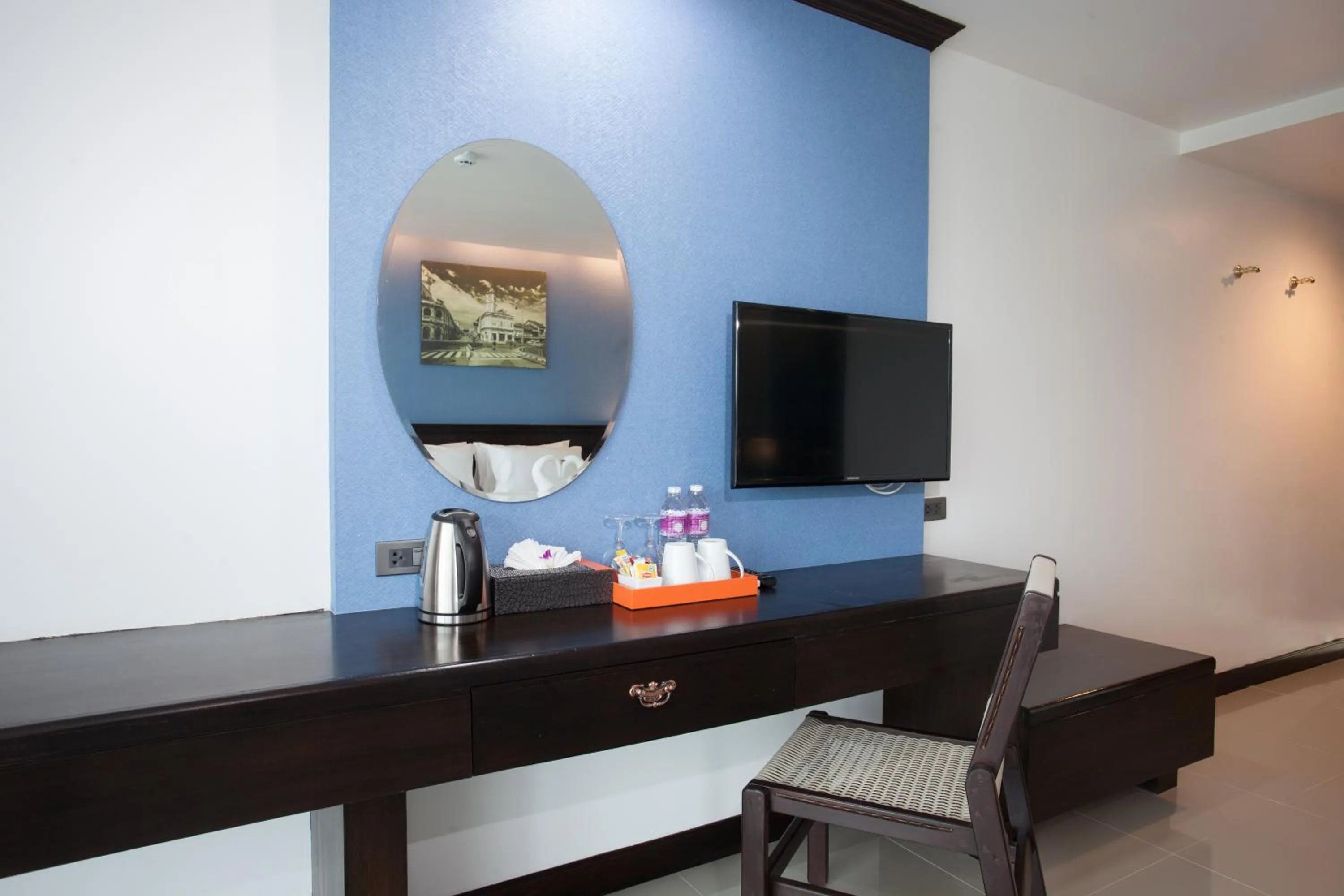 TV and multimedia in Grand Supicha City Hotel