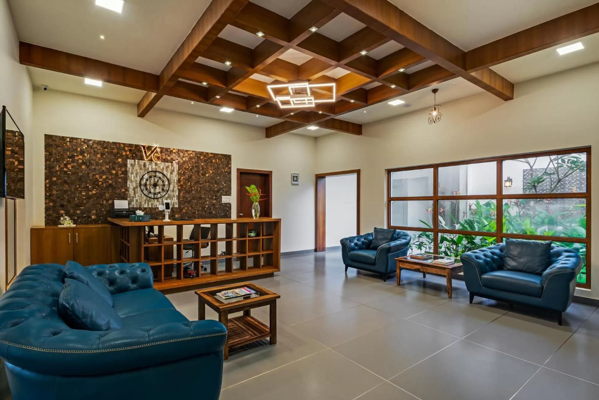 Facade/entrance in Vismita County