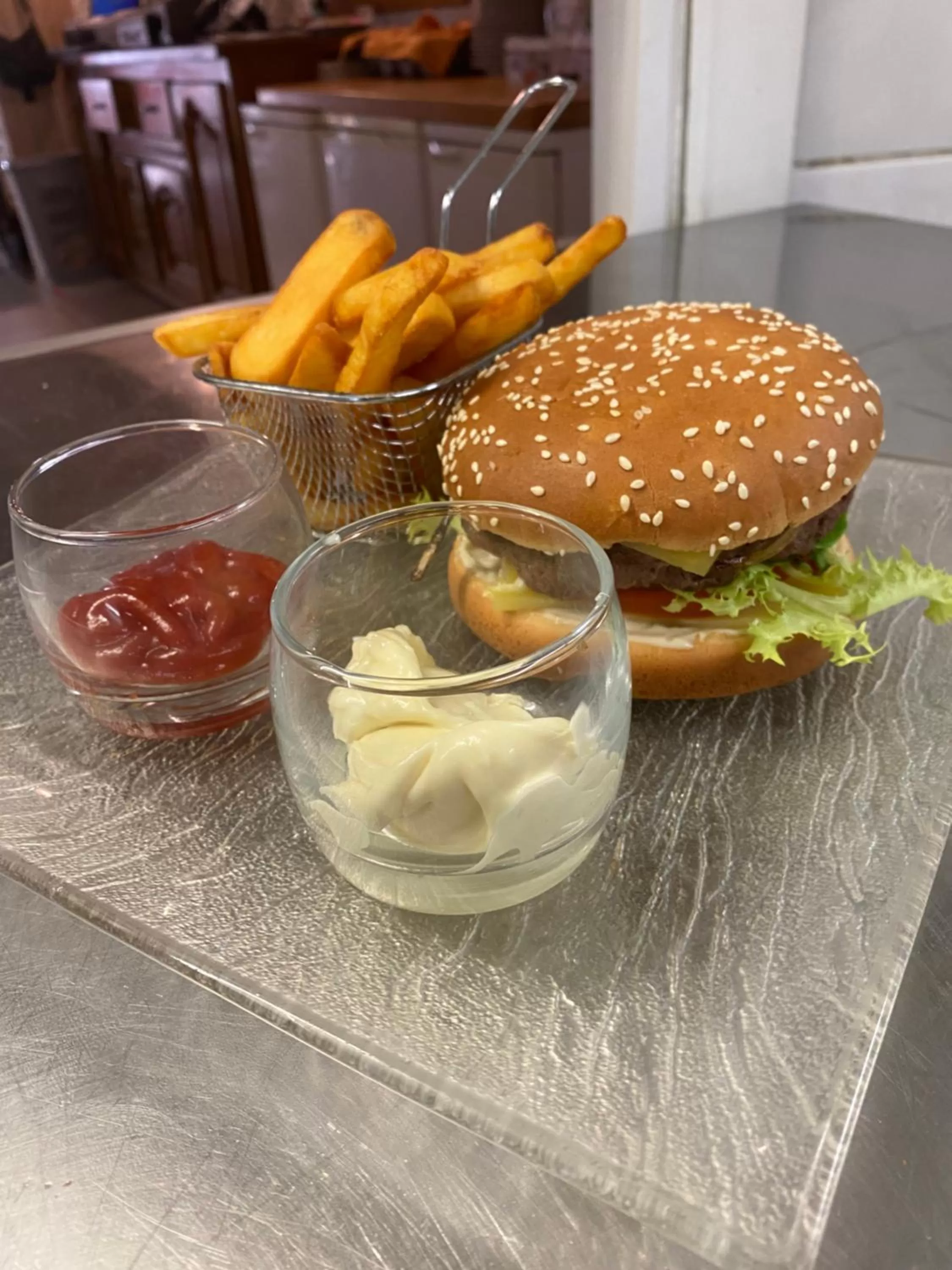 Restaurant/places to eat in La Vieille Ferme