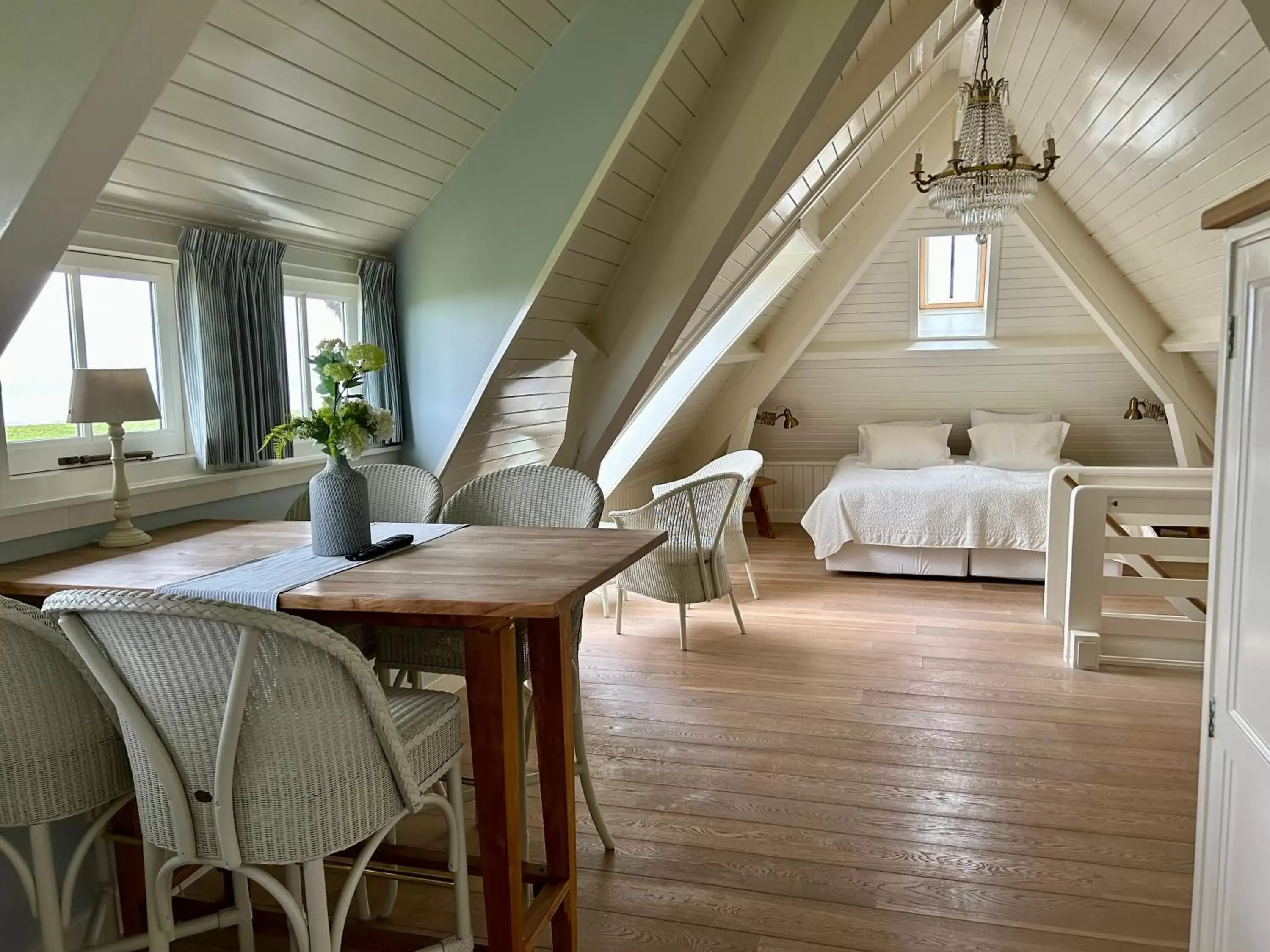 Deluxe Suite with Sea View in B&B Villa Nieuwland Deluxe Suite with Sea View in B&B Villa Nieuwland