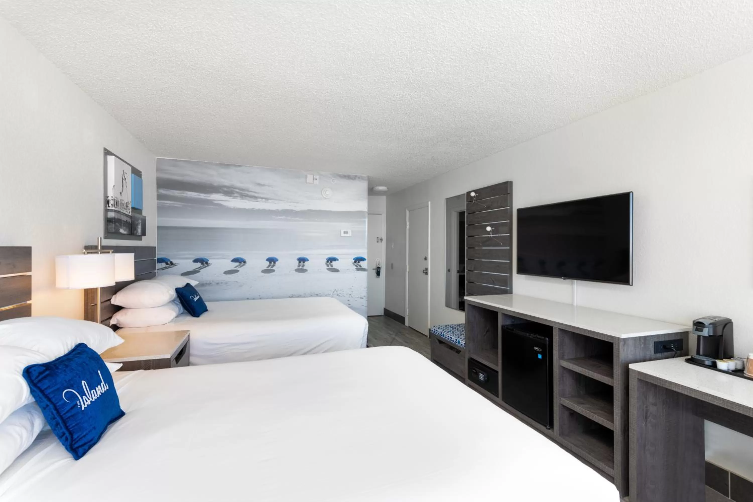 Bed in The Island Resort at Fort Walton Beach