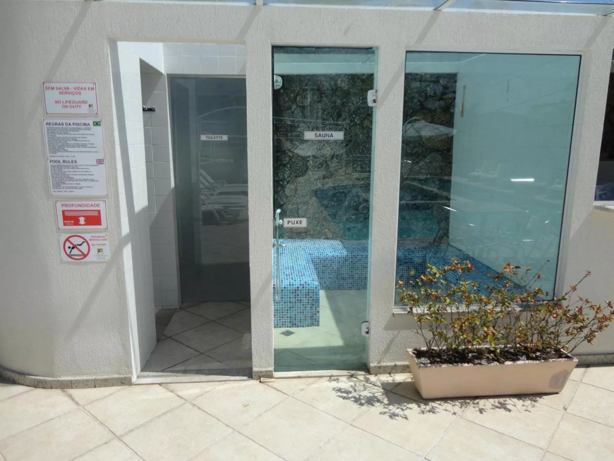 Steam room in Camboinhas Beach Pousada