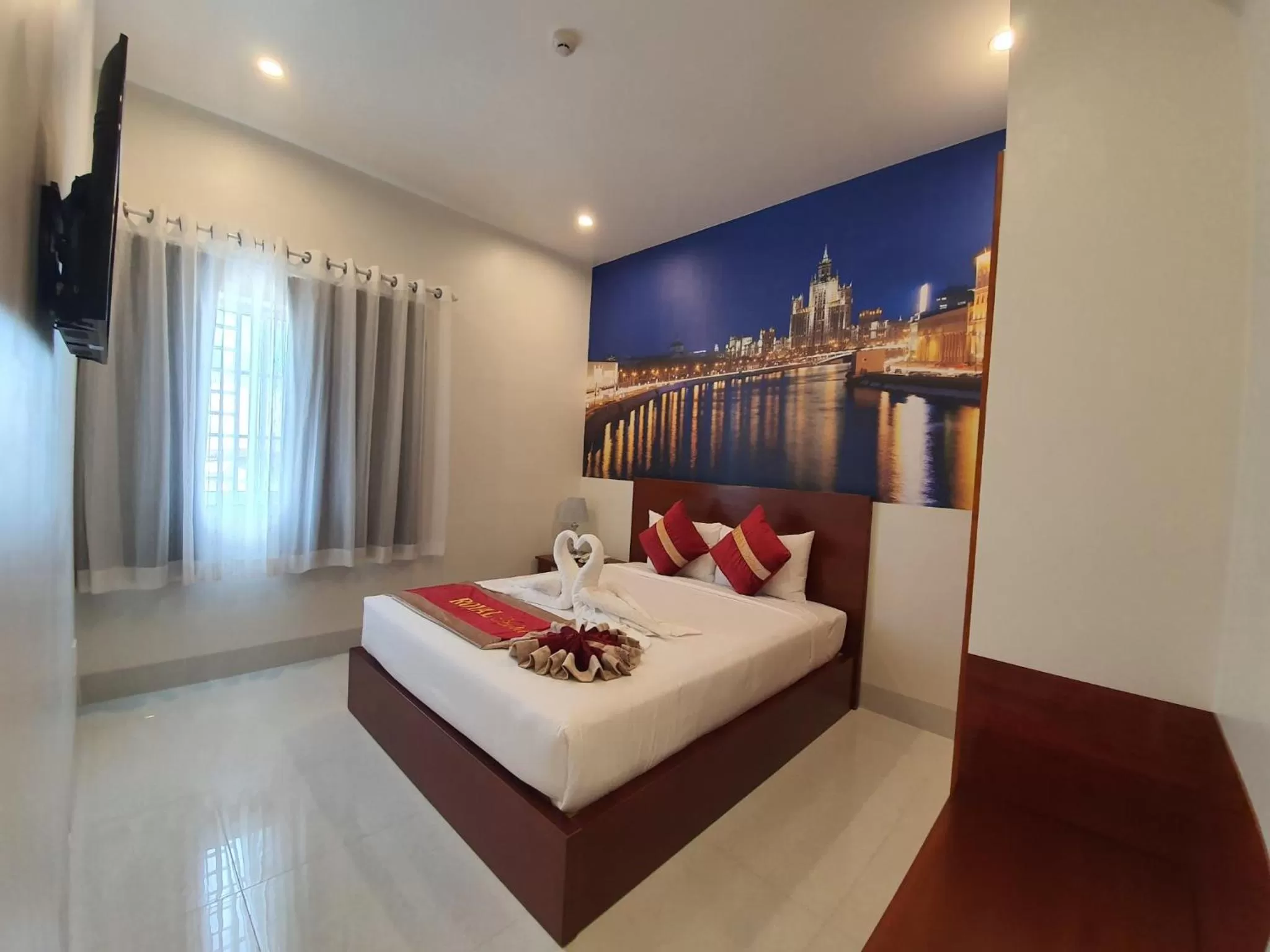 Photo of the whole room in Royal Hotel