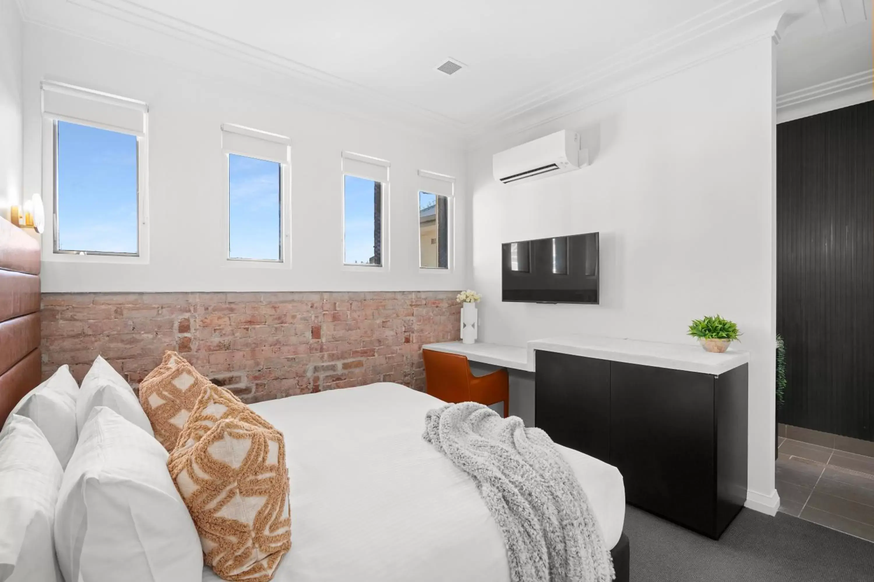 Superior King Suite in Grand Hotel and Studios Superior King Suite in Grand Hotel and Studios