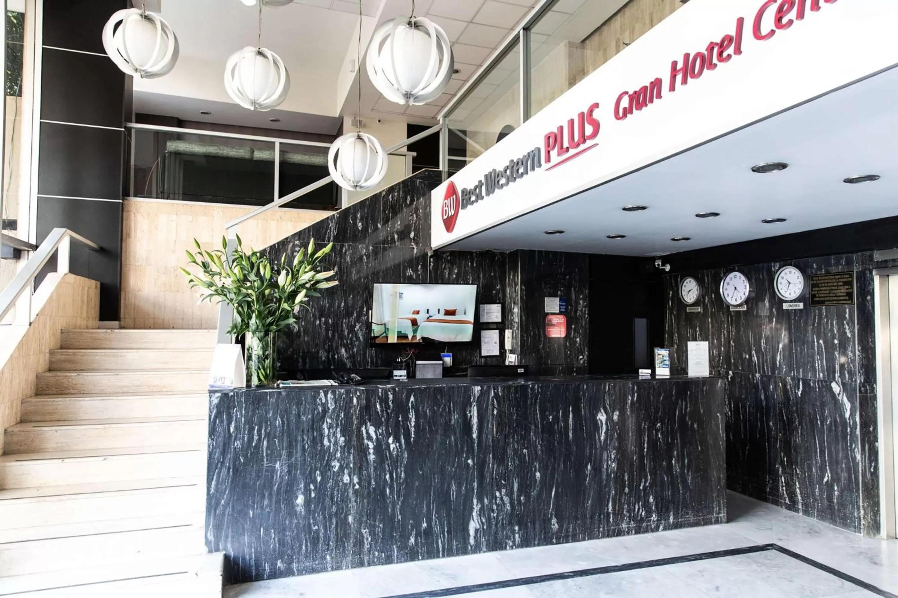 Lobby or reception in Best Western Plus Gran Hotel Centro Historico