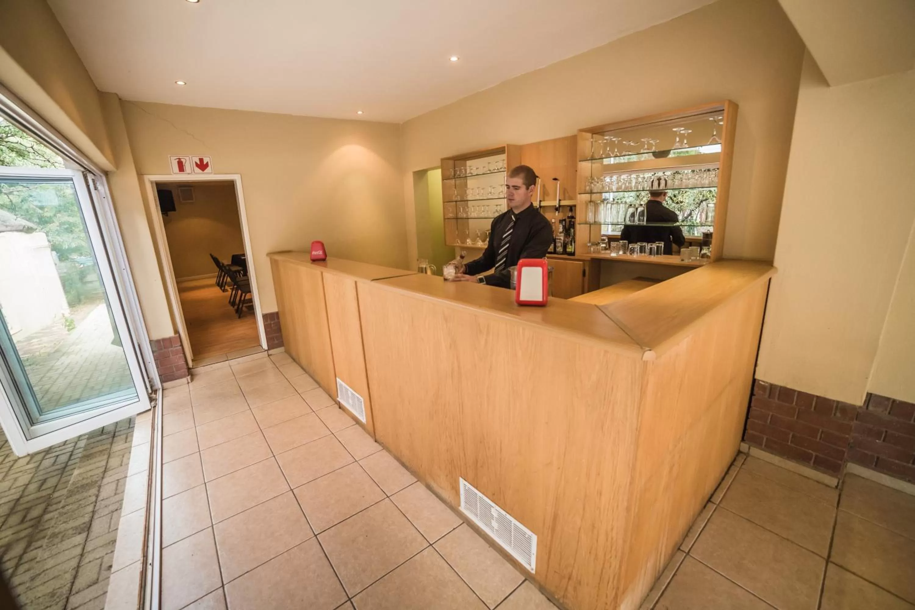 Lounge or bar, Lobby/Reception in Acacia Guesthouse Klerksdorp