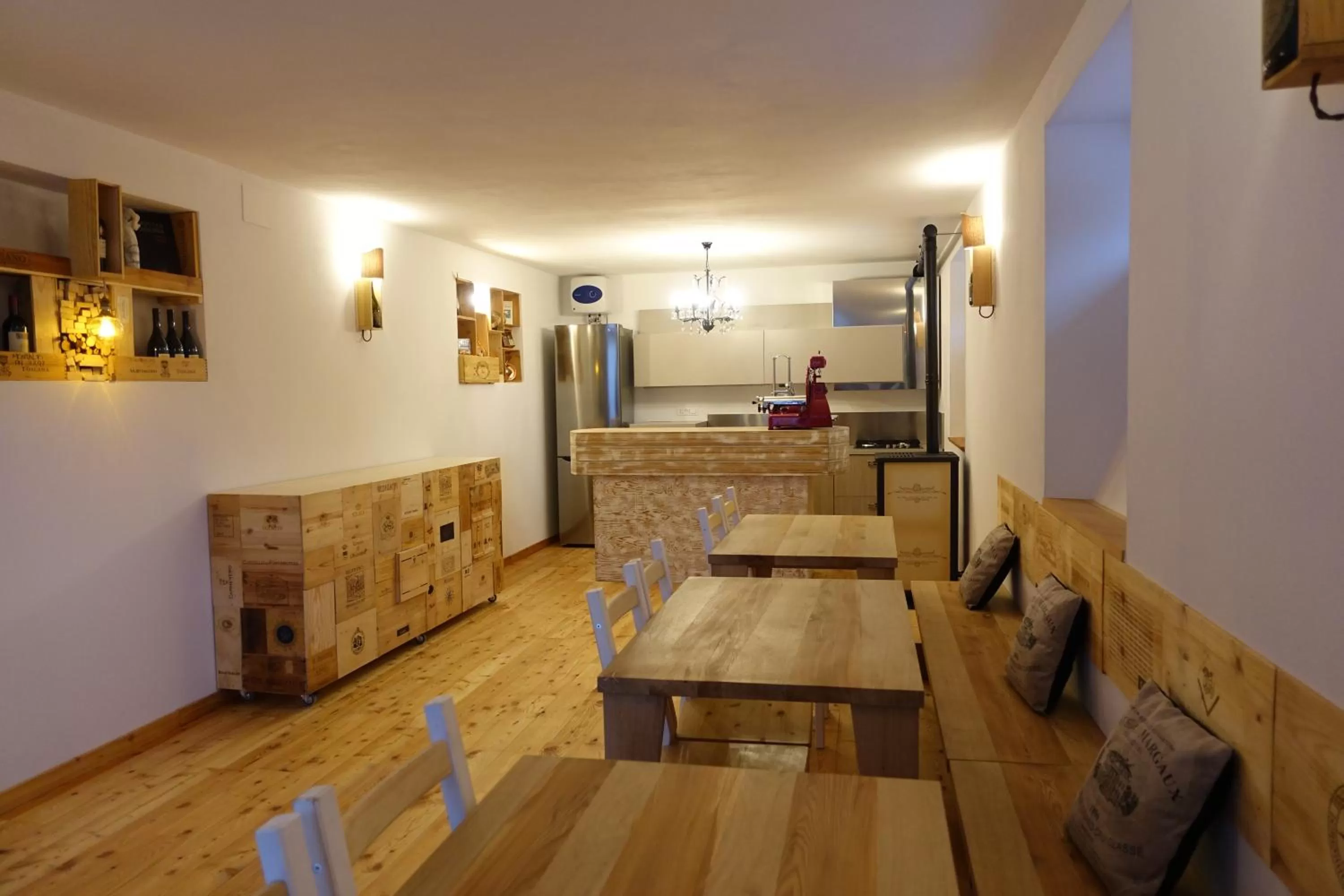 Decorative detail, Restaurant/Places to Eat in Rooms Maison 3 Magnoni