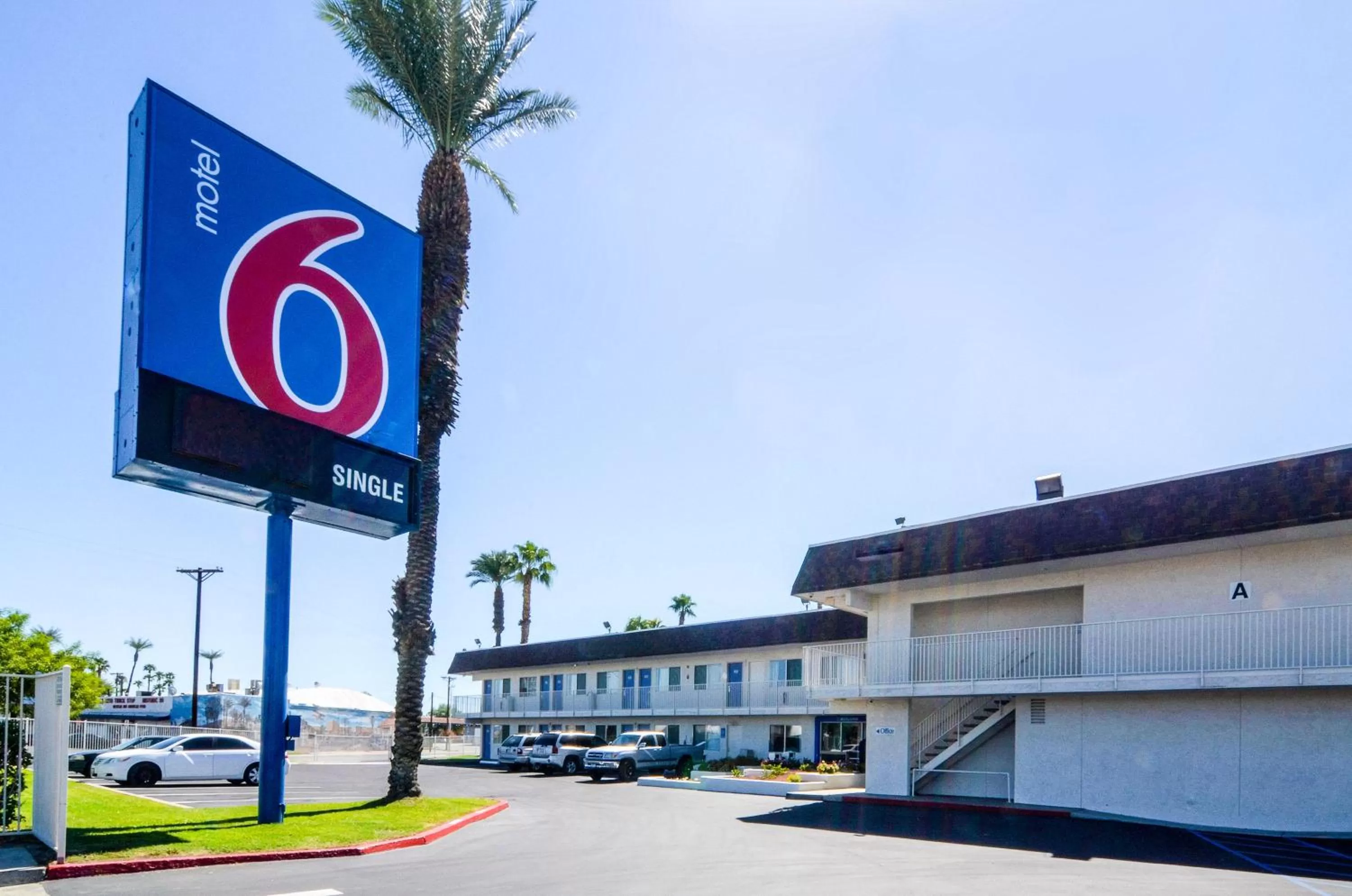 Facade/entrance in Motel 6-Indio, CA - Palm Springs