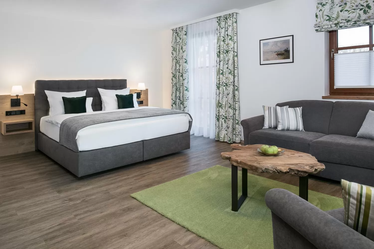 Photo of the whole room, Bed in Hotel Obermaier