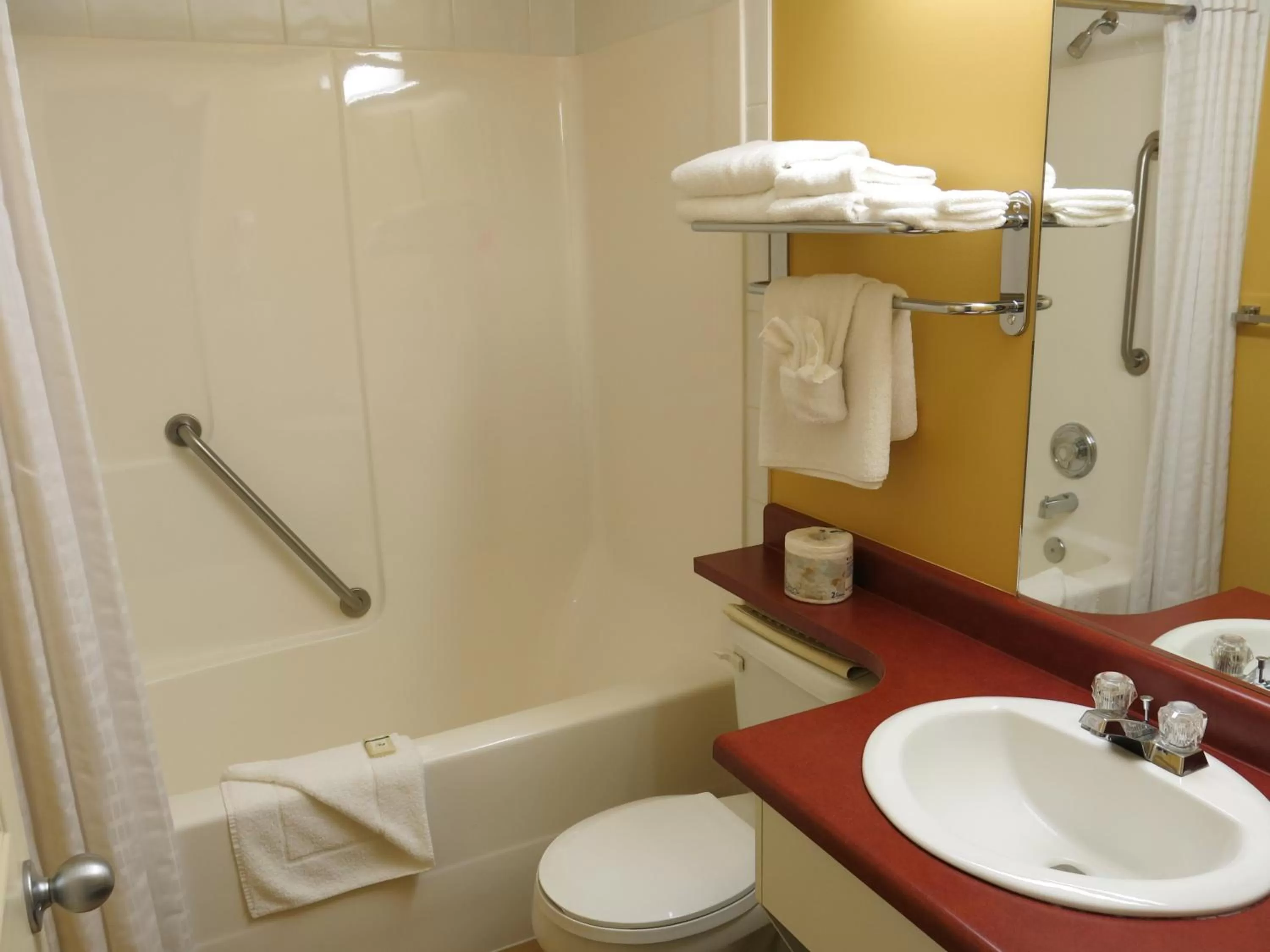 Bathroom in Village Creek Country Inn