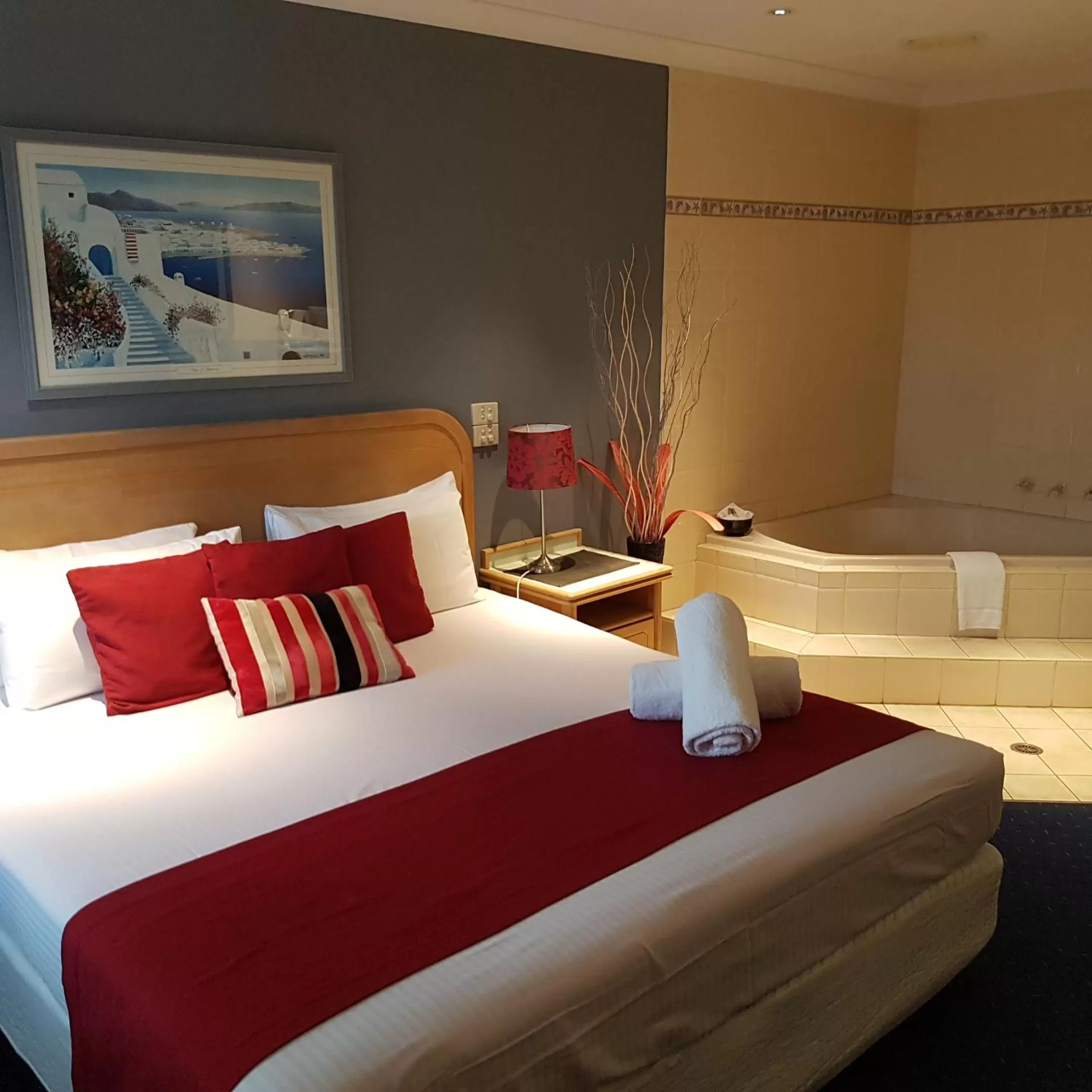 Bed in Chelsea Motor Inn