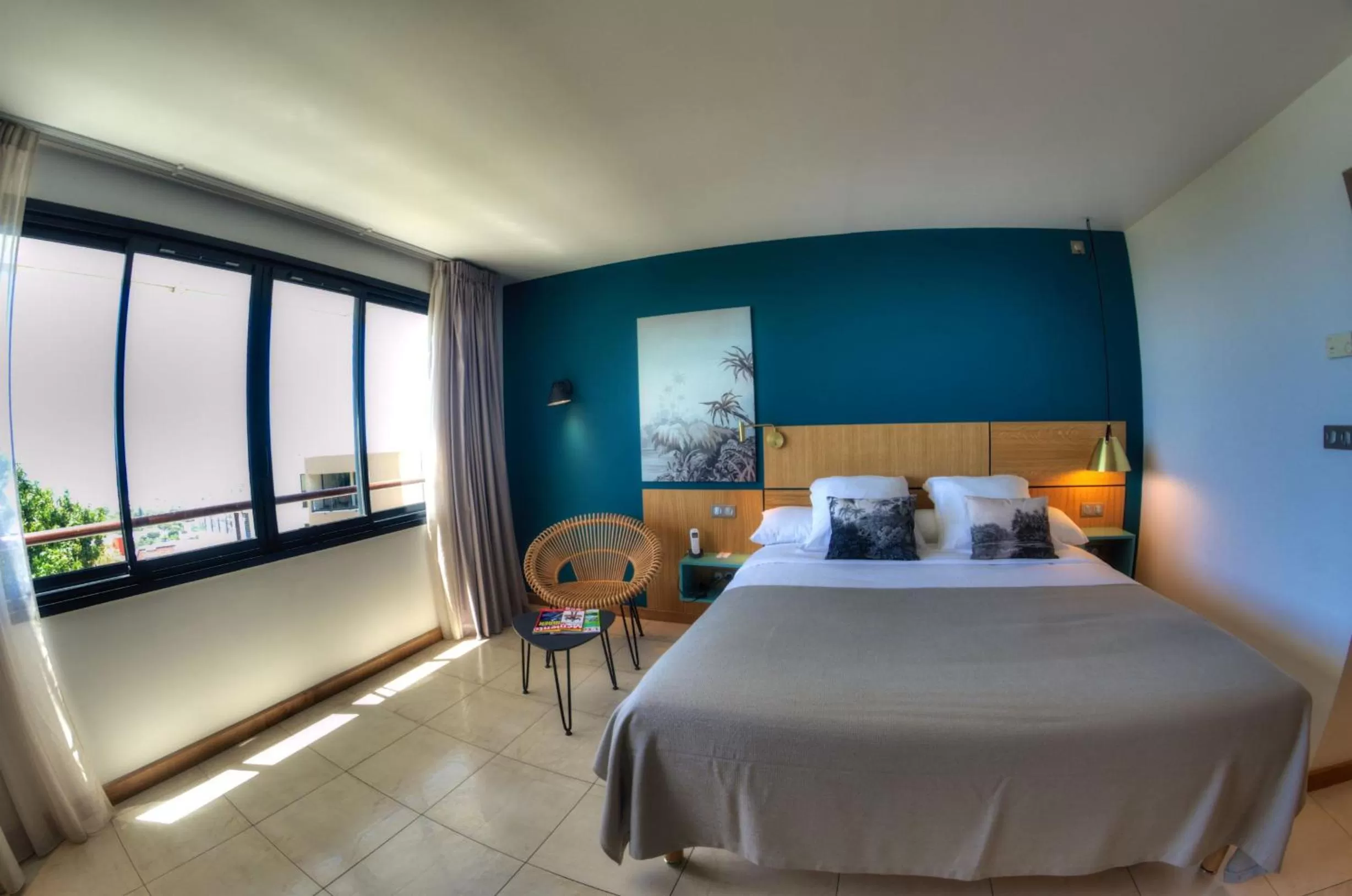 Photo of the whole room in Bellepierre