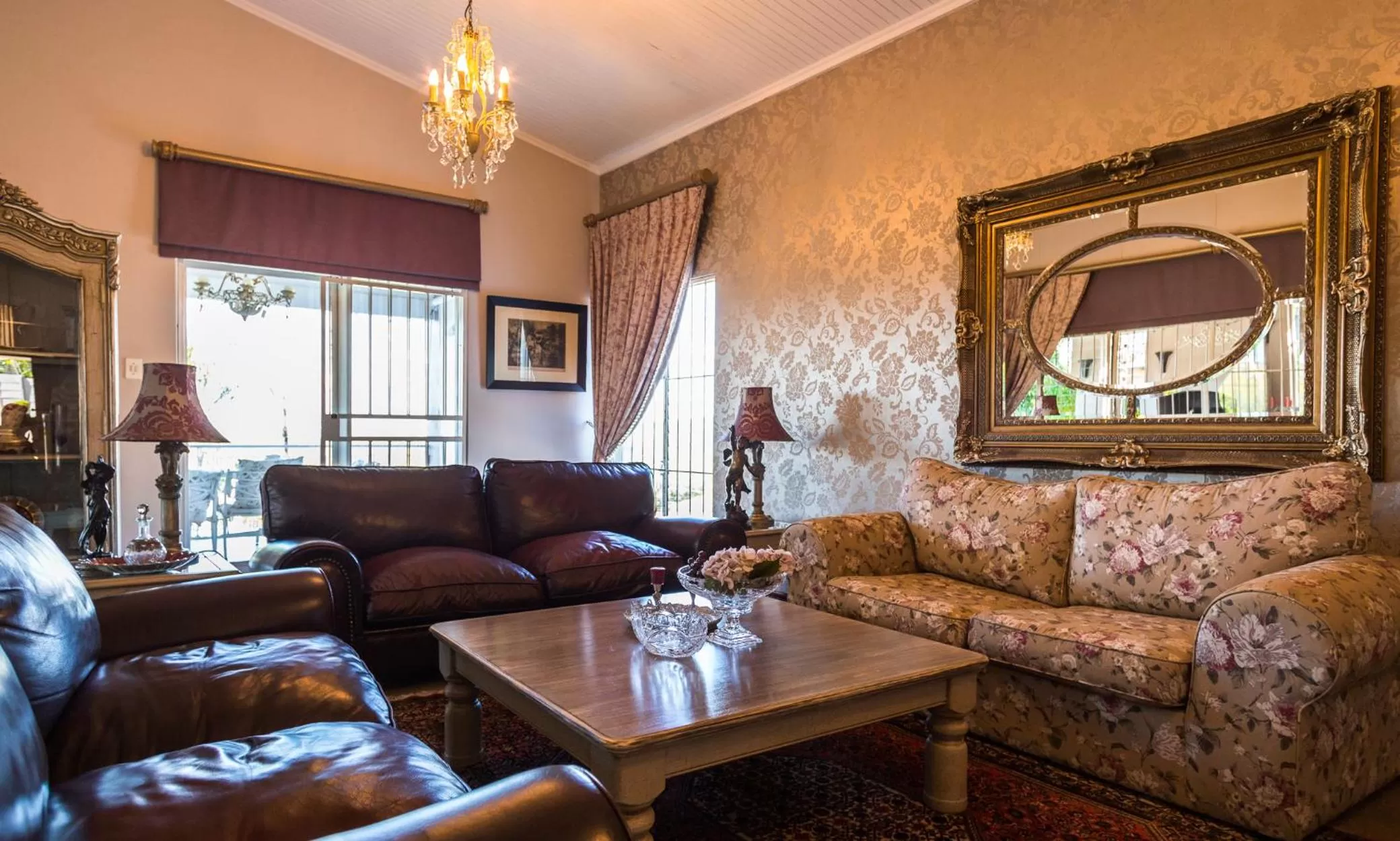 Lobby or reception, Seating Area in La Vida Luka - Luxury Guesthouse