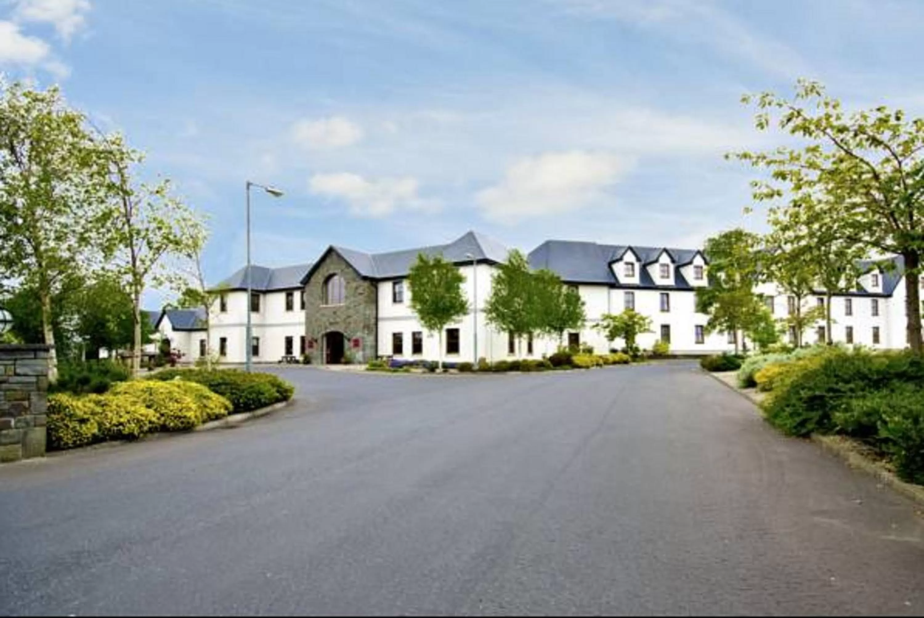 Garden in Great National Hotel Ballina