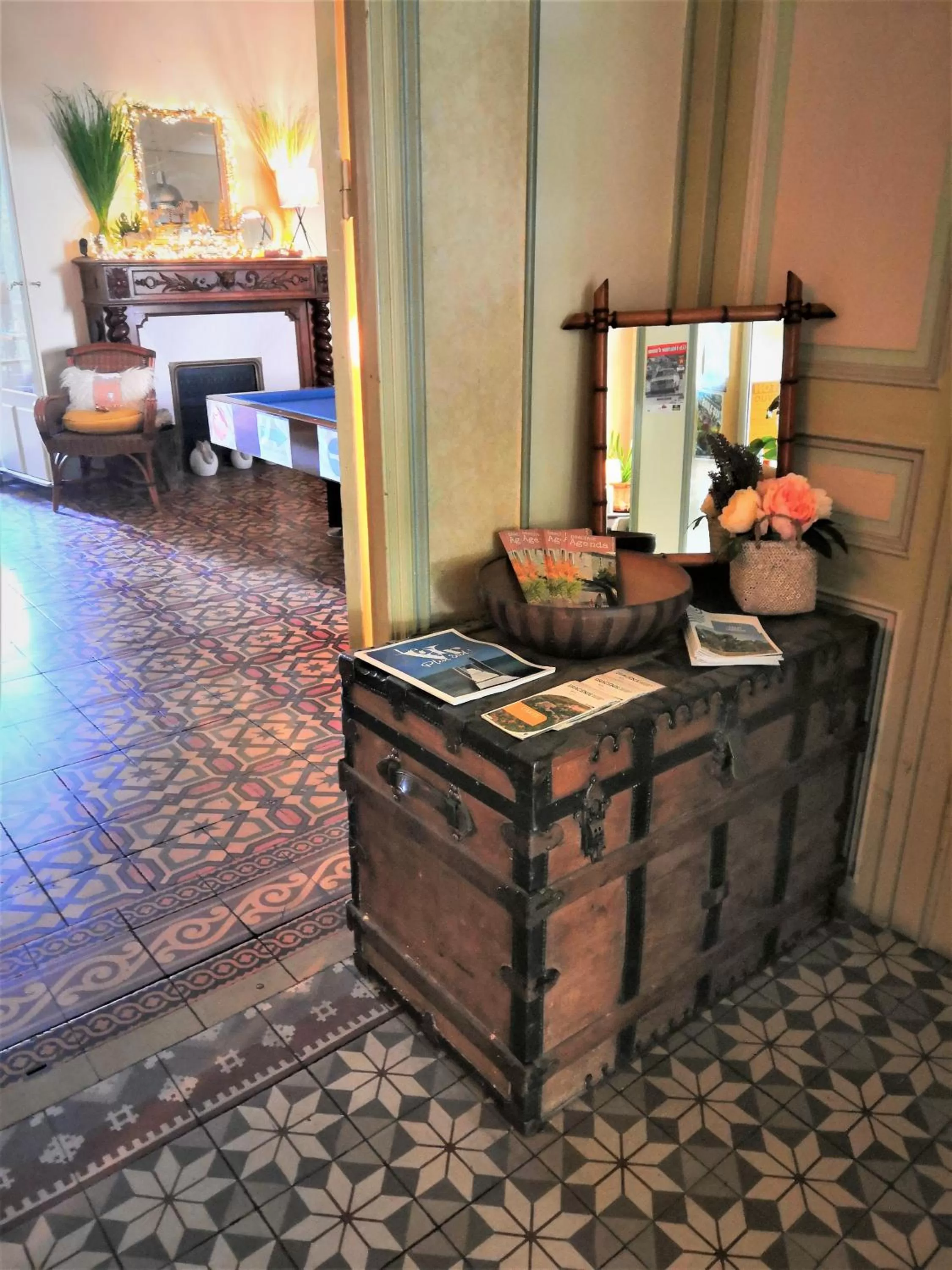 Decorative detail in Hôtel Le Victoria