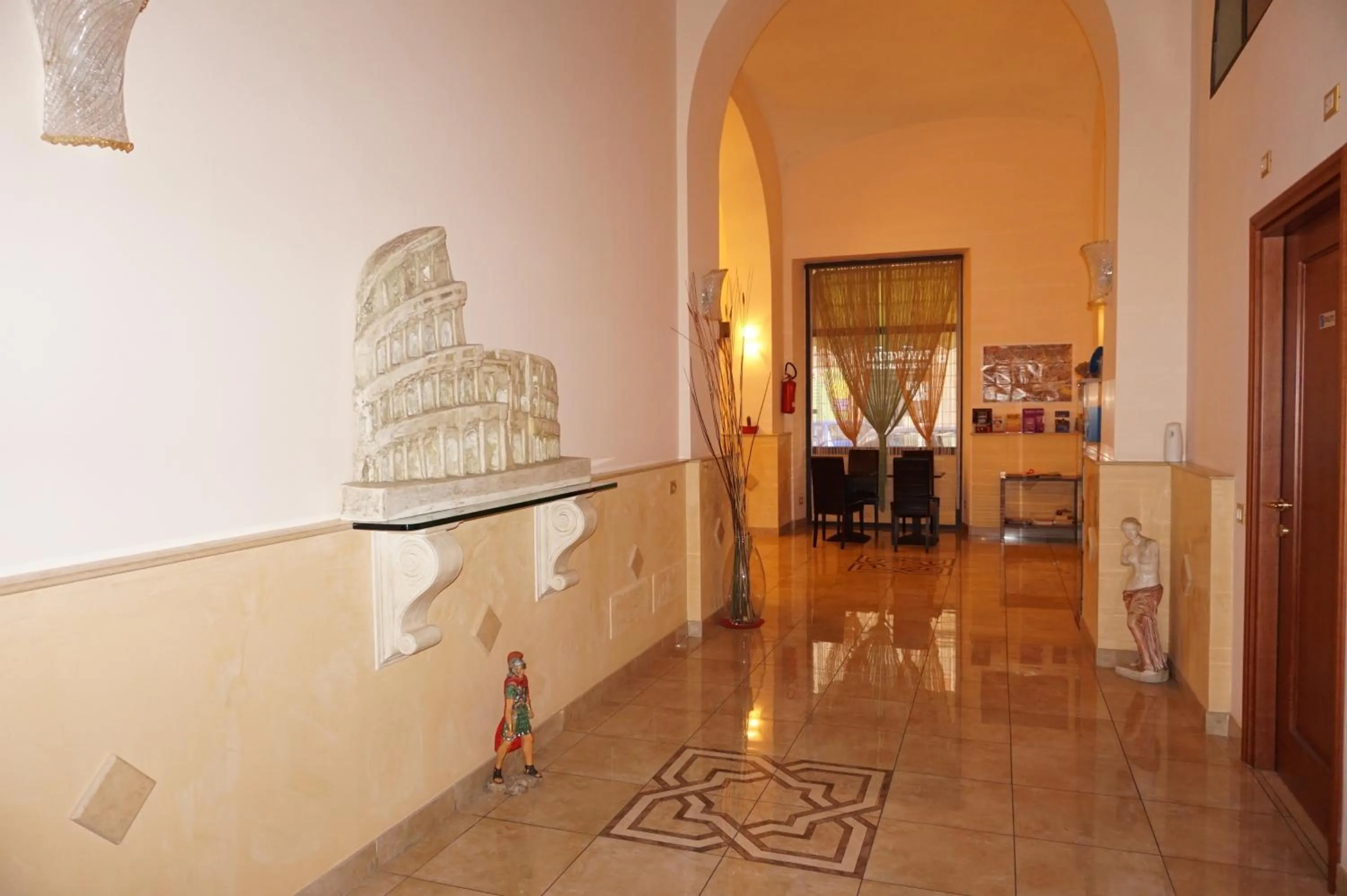 Day in Hotel Maryelen