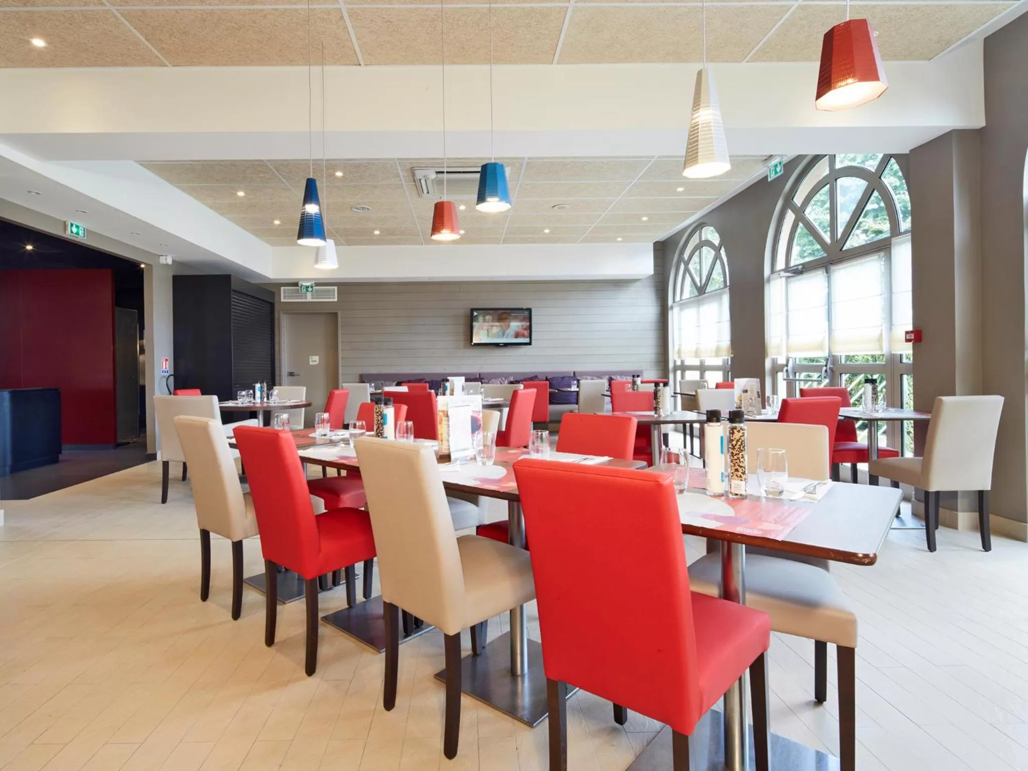 Restaurant/places to eat in Campanile Villejuif