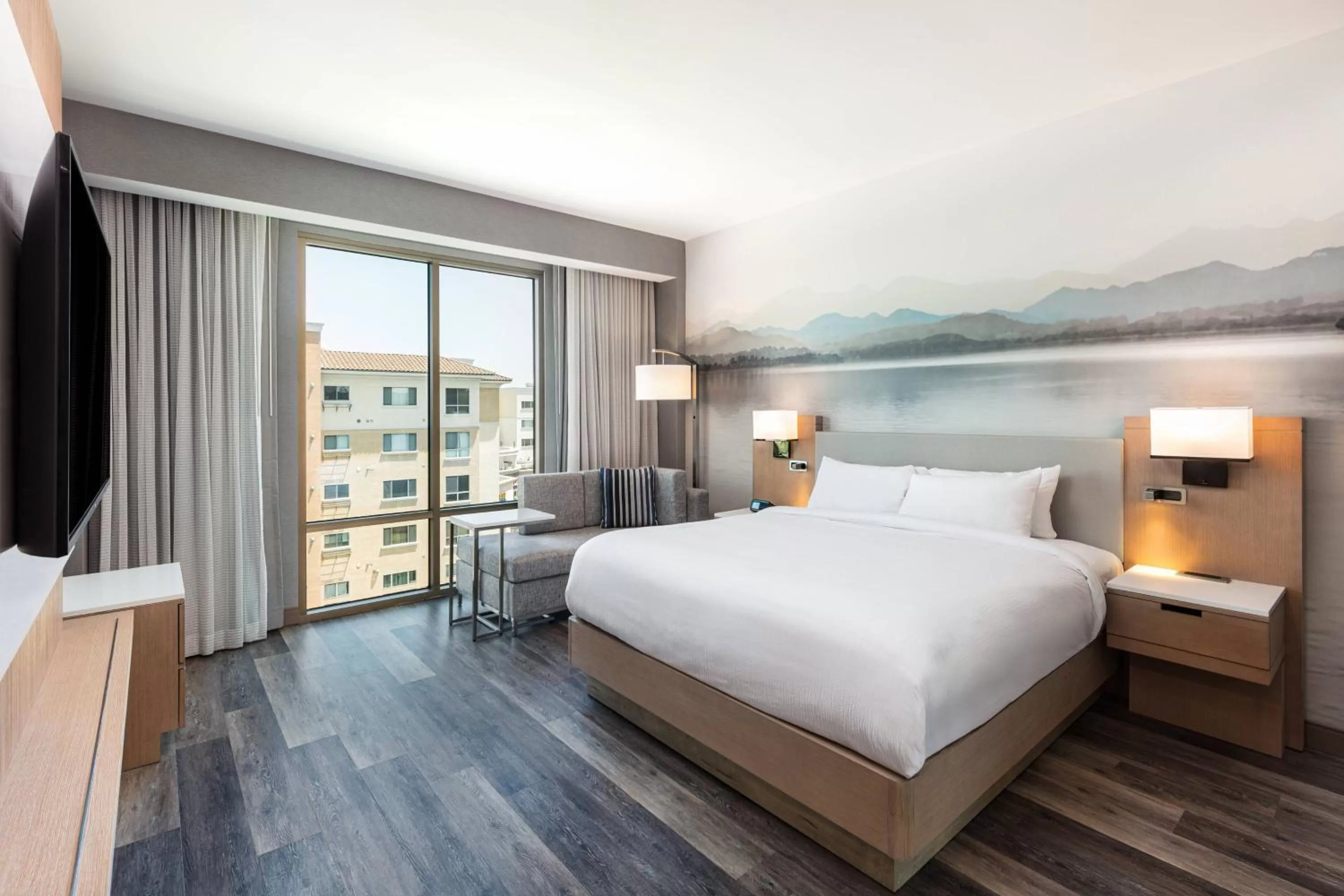 Bedroom, Bed in Courtyard by Marriott Los Angeles Monterey Park