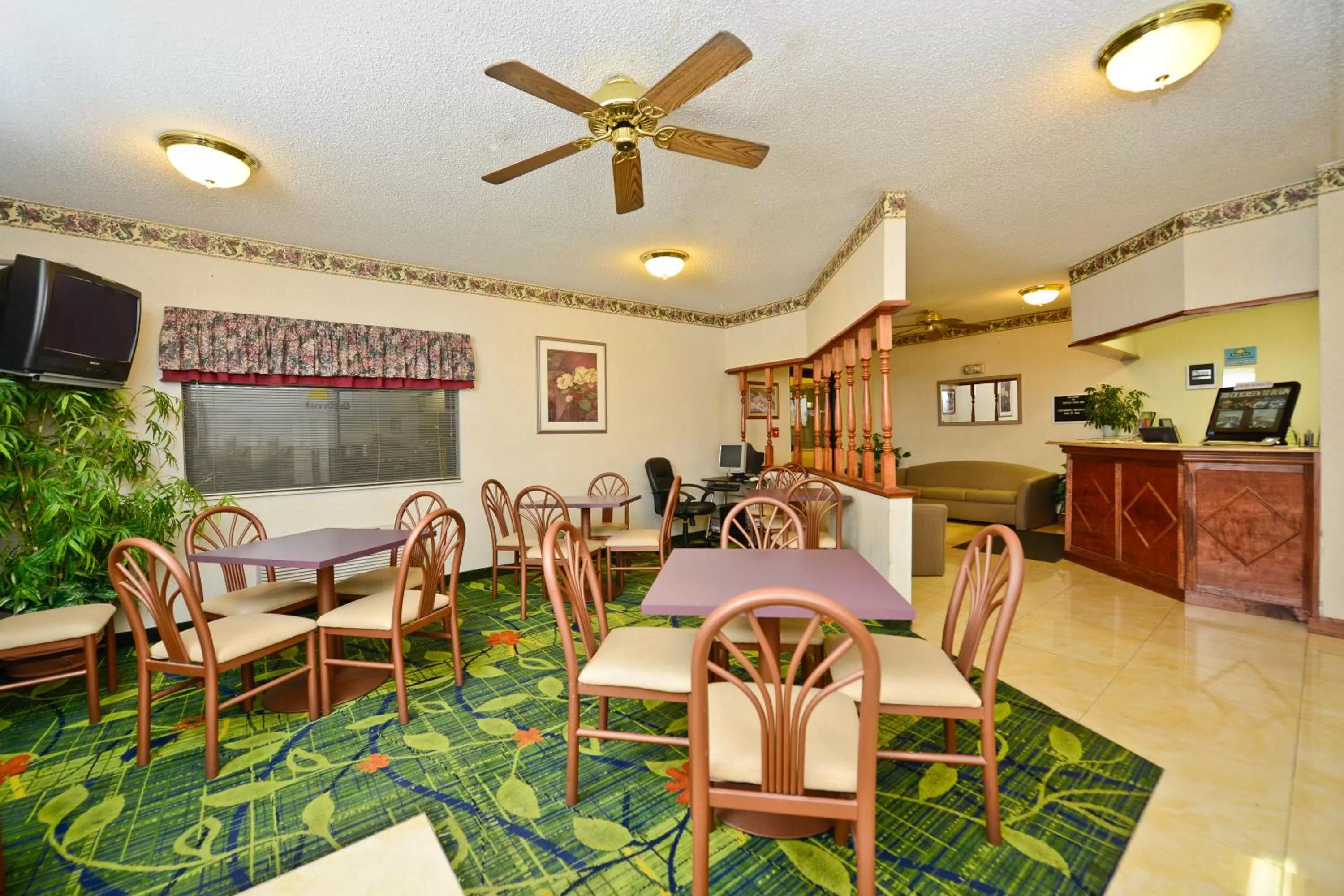 Lobby or reception in Days Inn by Wyndham Topeka