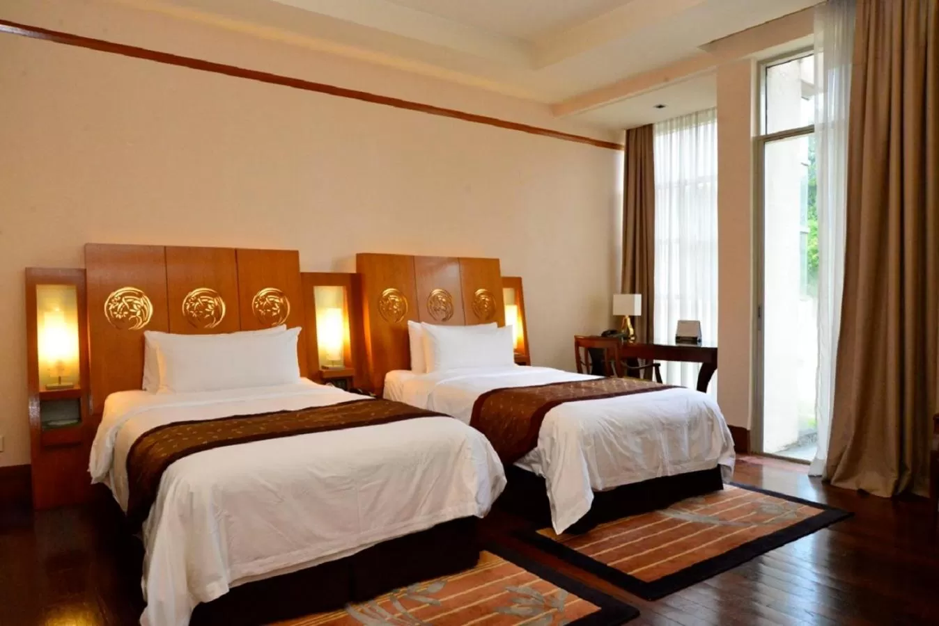 View (from property/room), Bed in PULSE GRANDE Hotel Putrajaya