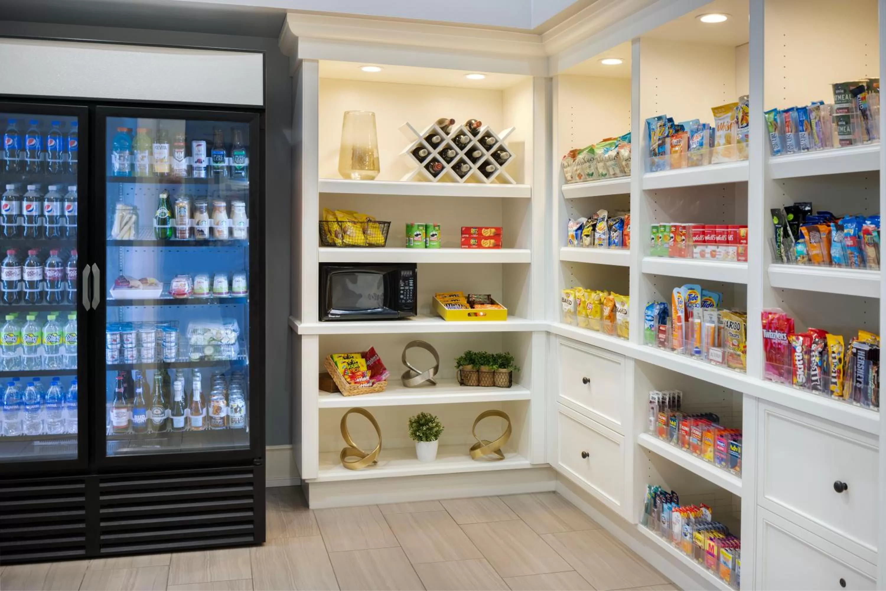 Shopping Area in Sheraton Jacksonville Hotel