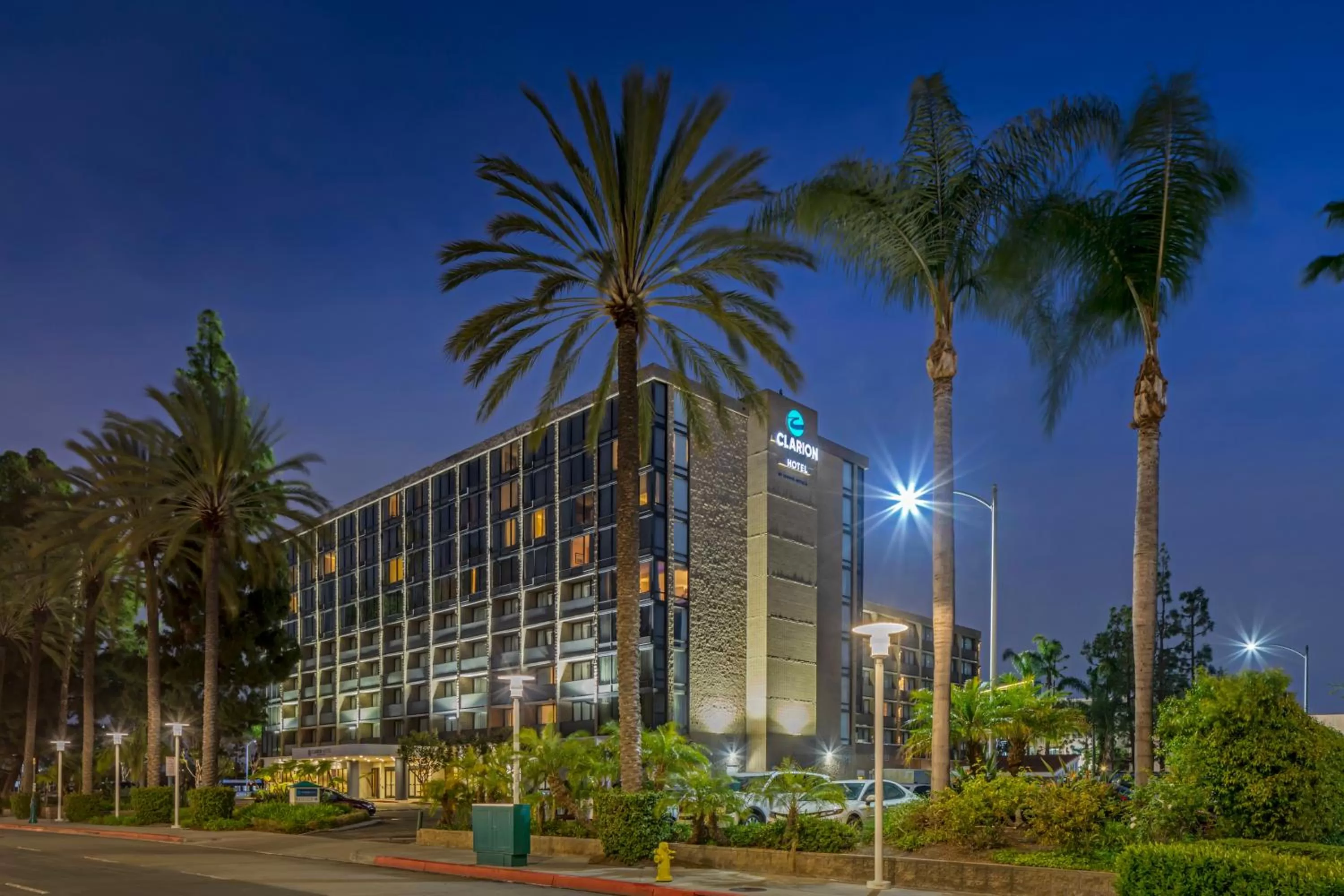 Property building in Clarion Hotel Anaheim Resort