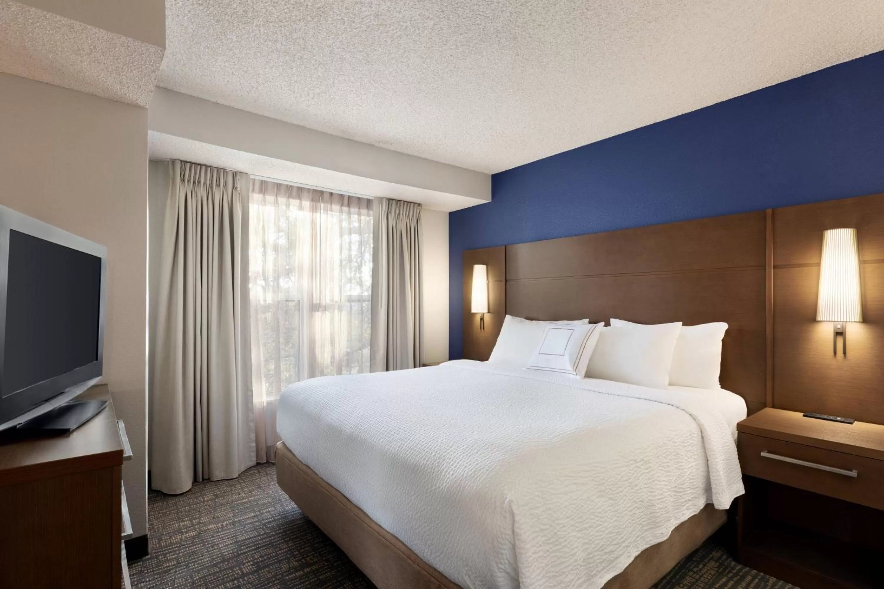 Photo of the whole room, Bed in Residence Inn by Marriott Roseville