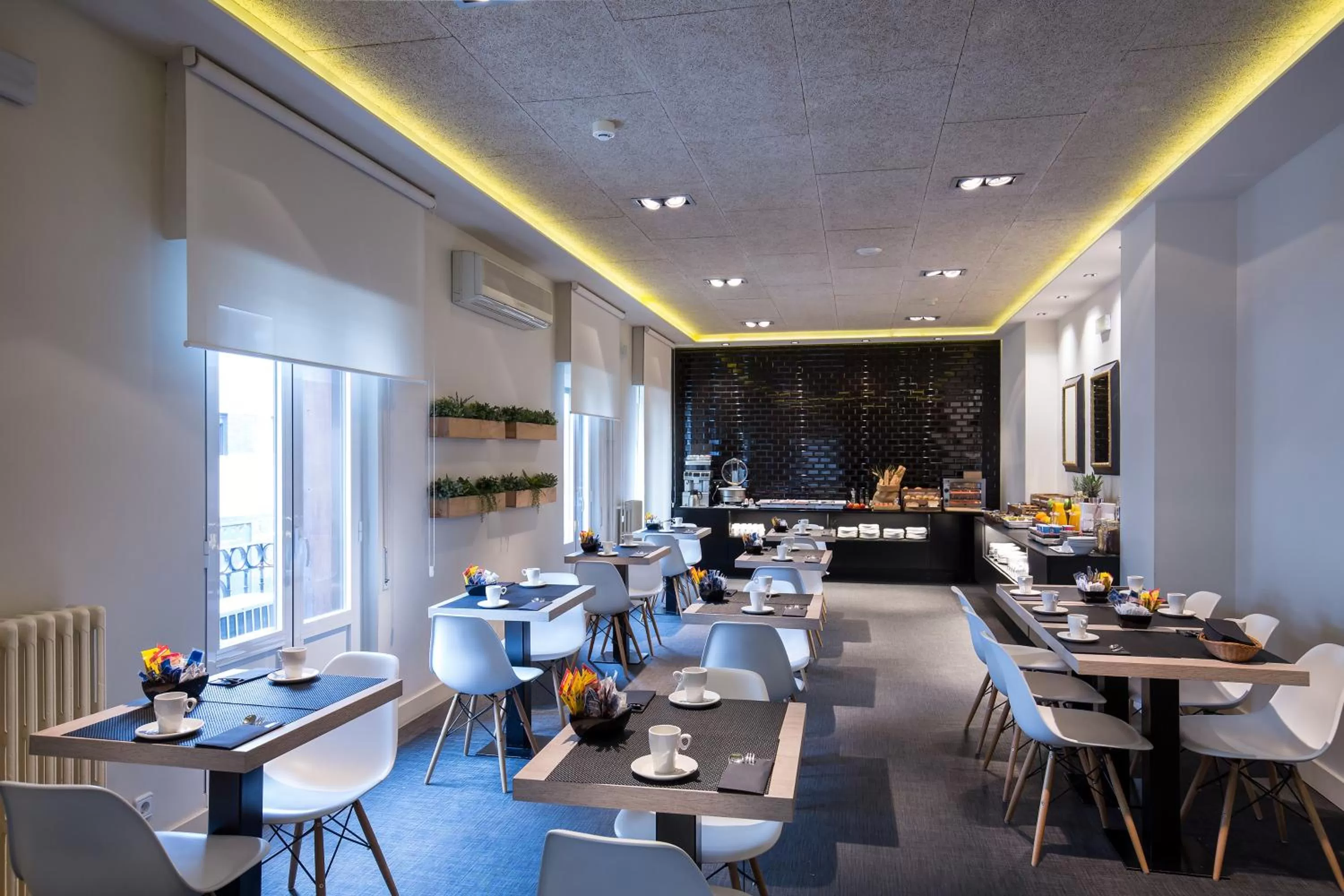 Buffet breakfast in Habitus Hotel Leyre