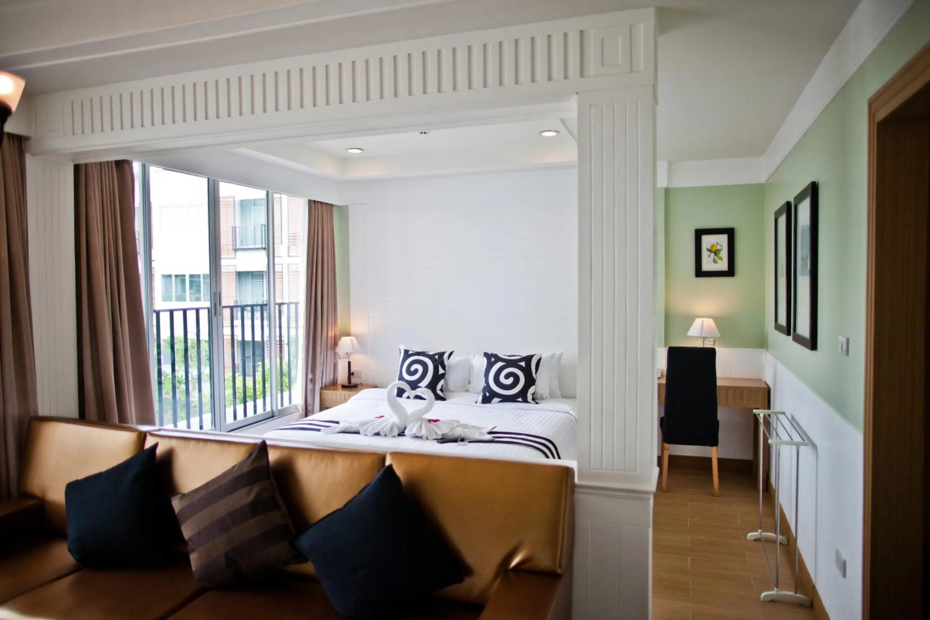 Photo of the whole room, Bed in Paradise Hotel Udonthani