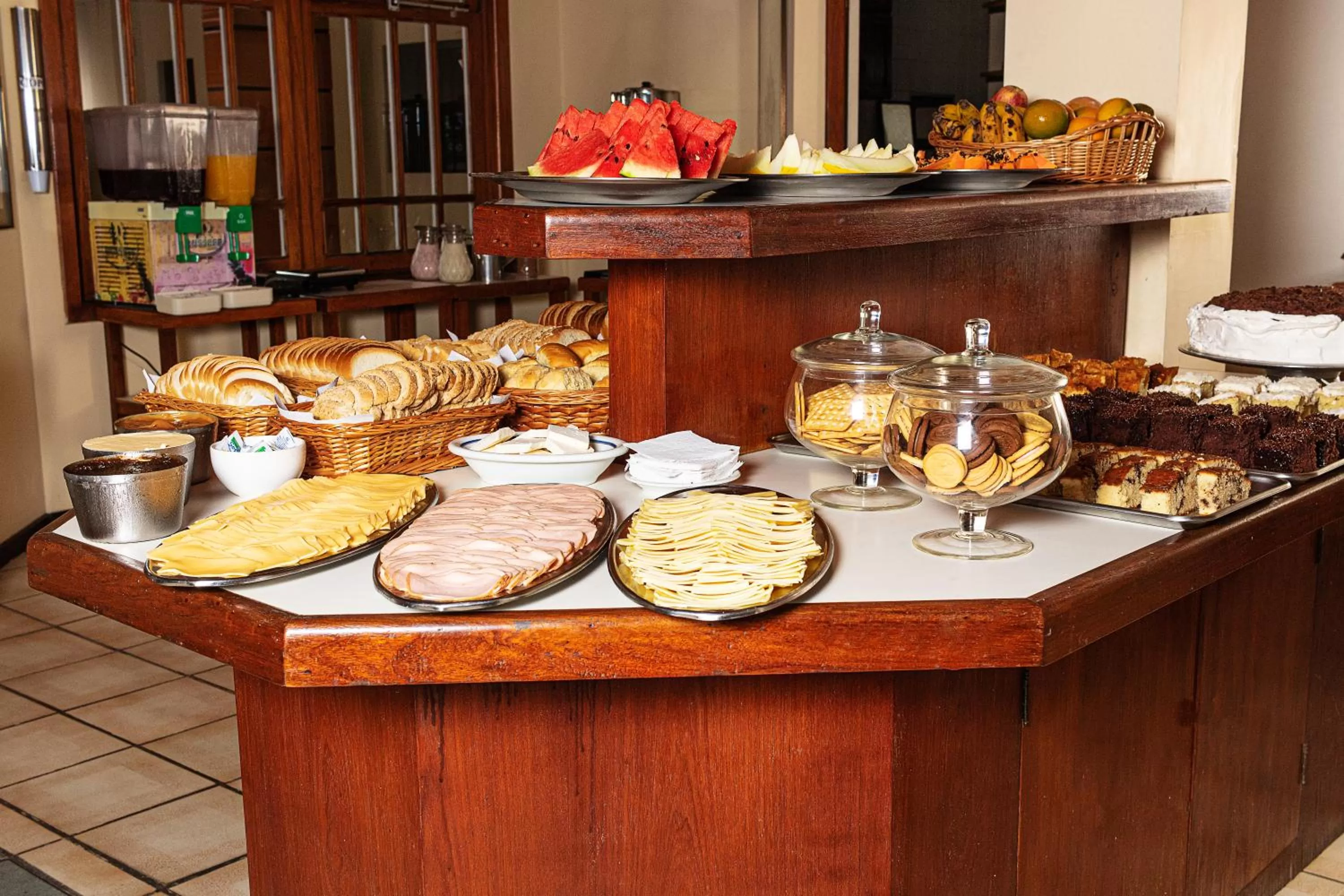 Breakfast in Ilhasul Hotel Residencia