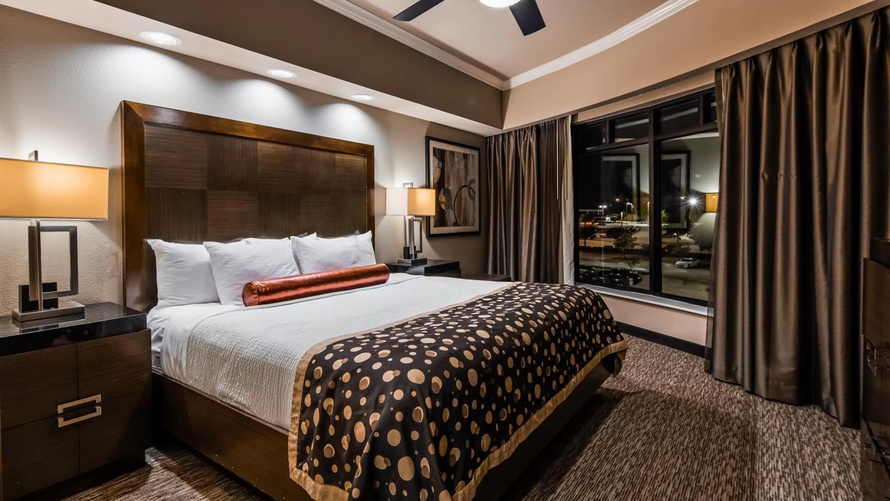 One-Bedroom King Suite - Non-Smoking in Best Western Premier Crown Chase Inn & Suites