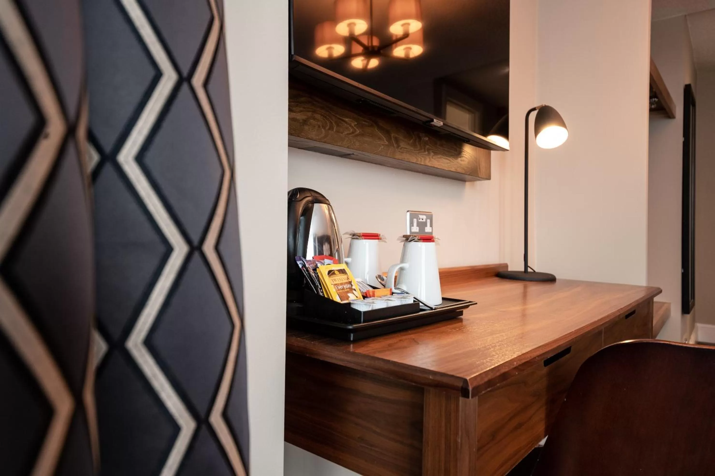 Coffee/tea facilities in Miller & Carter Brighton by Innkeeper's Collection