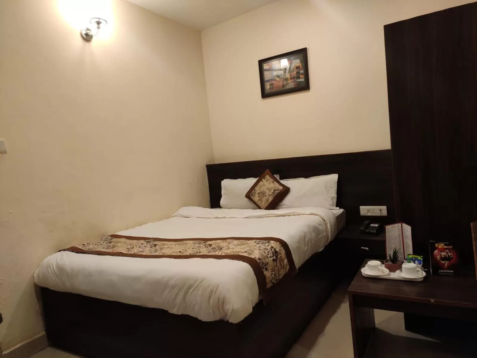 Bed in Hotel The Narayani Continental