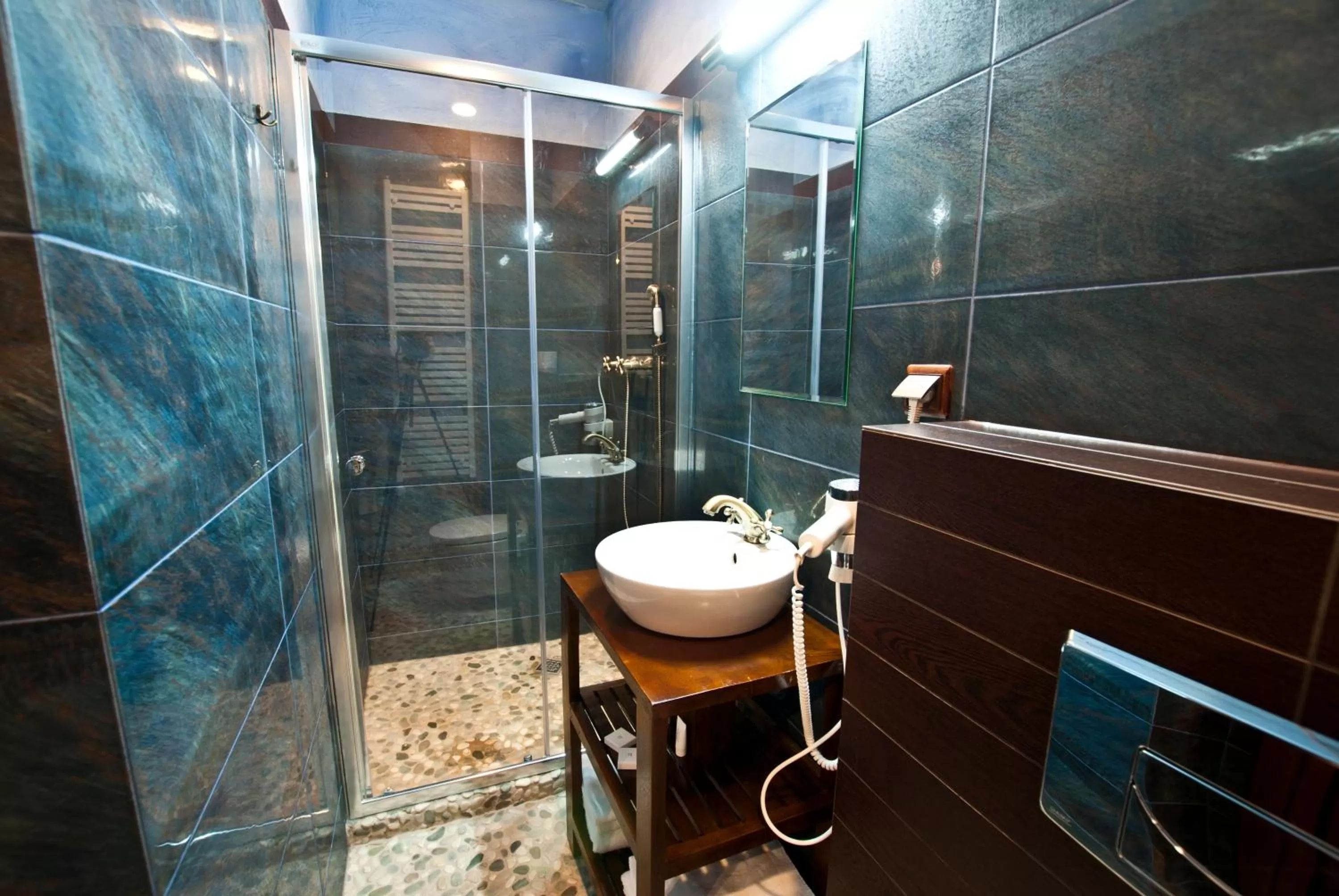 Shower, Bathroom in Zamek Uniejów
