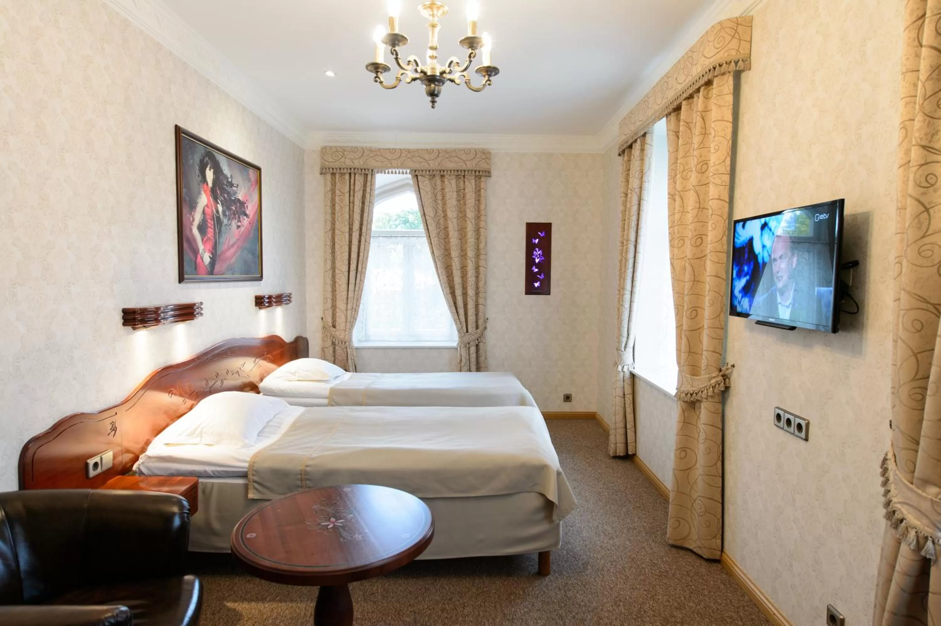 Photo of the whole room, Bed in Georgi Hotell