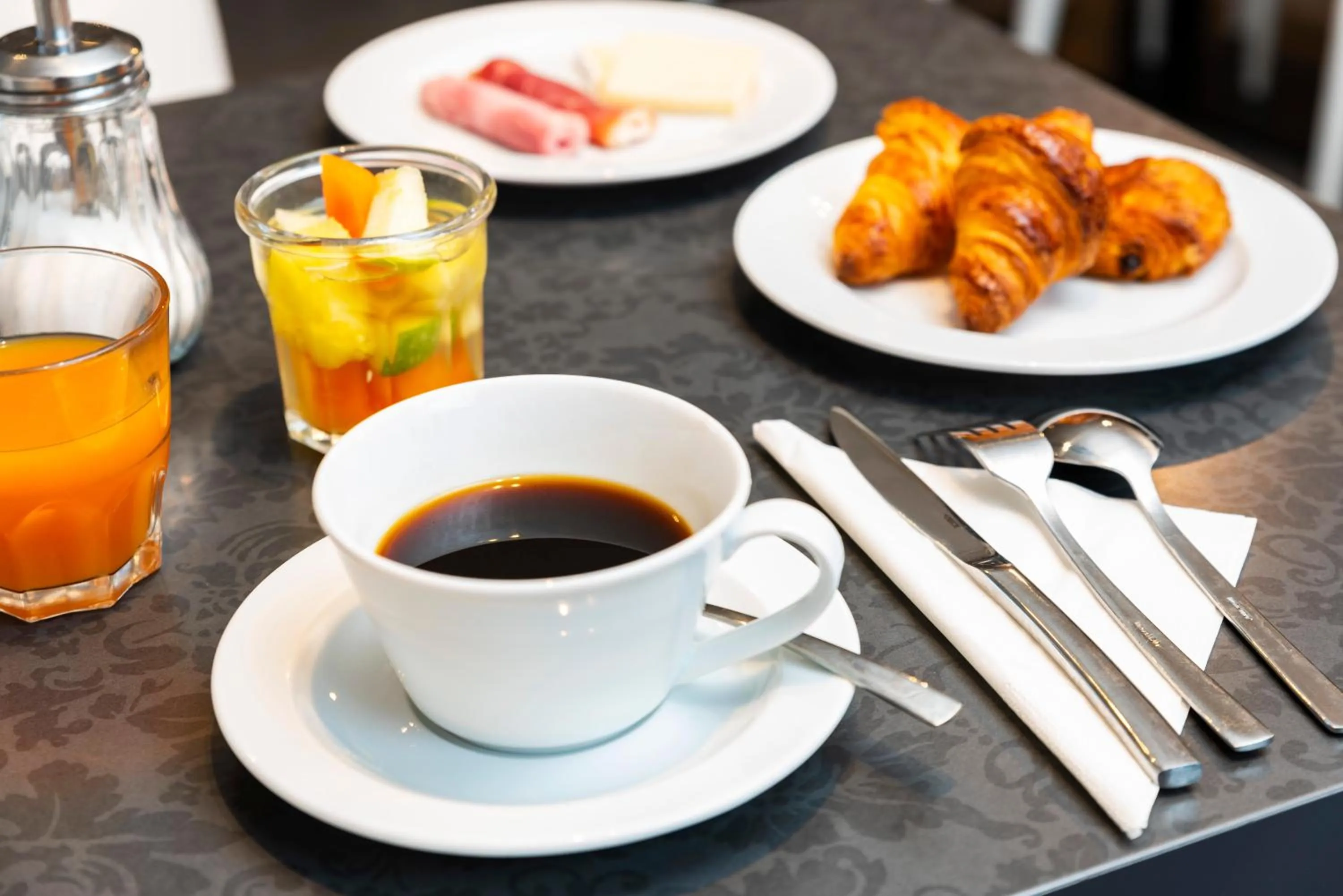 Breakfast in ibis Styles Bordeaux Lac Bruges