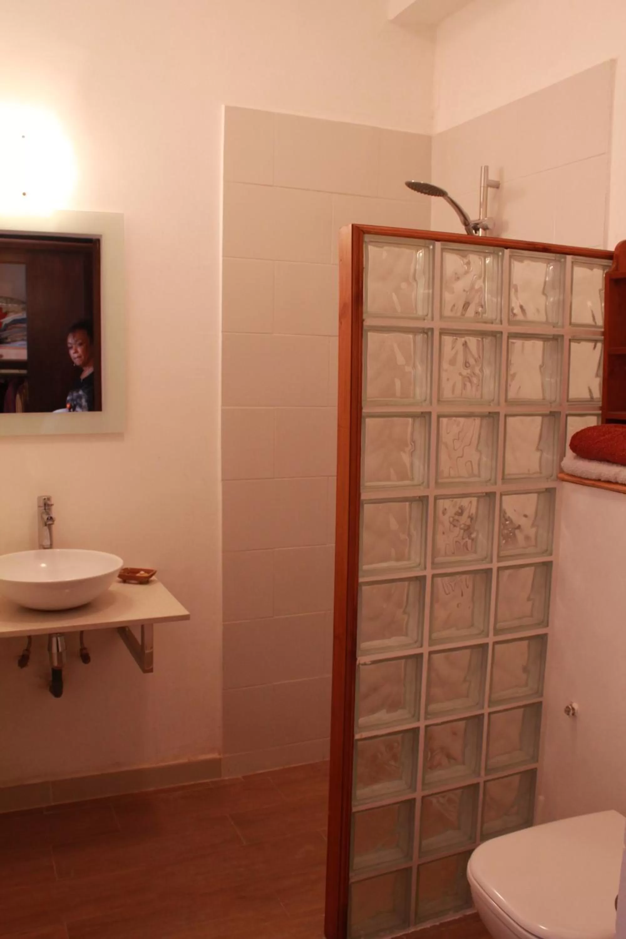 Bathroom in Nyéléni maison sahel