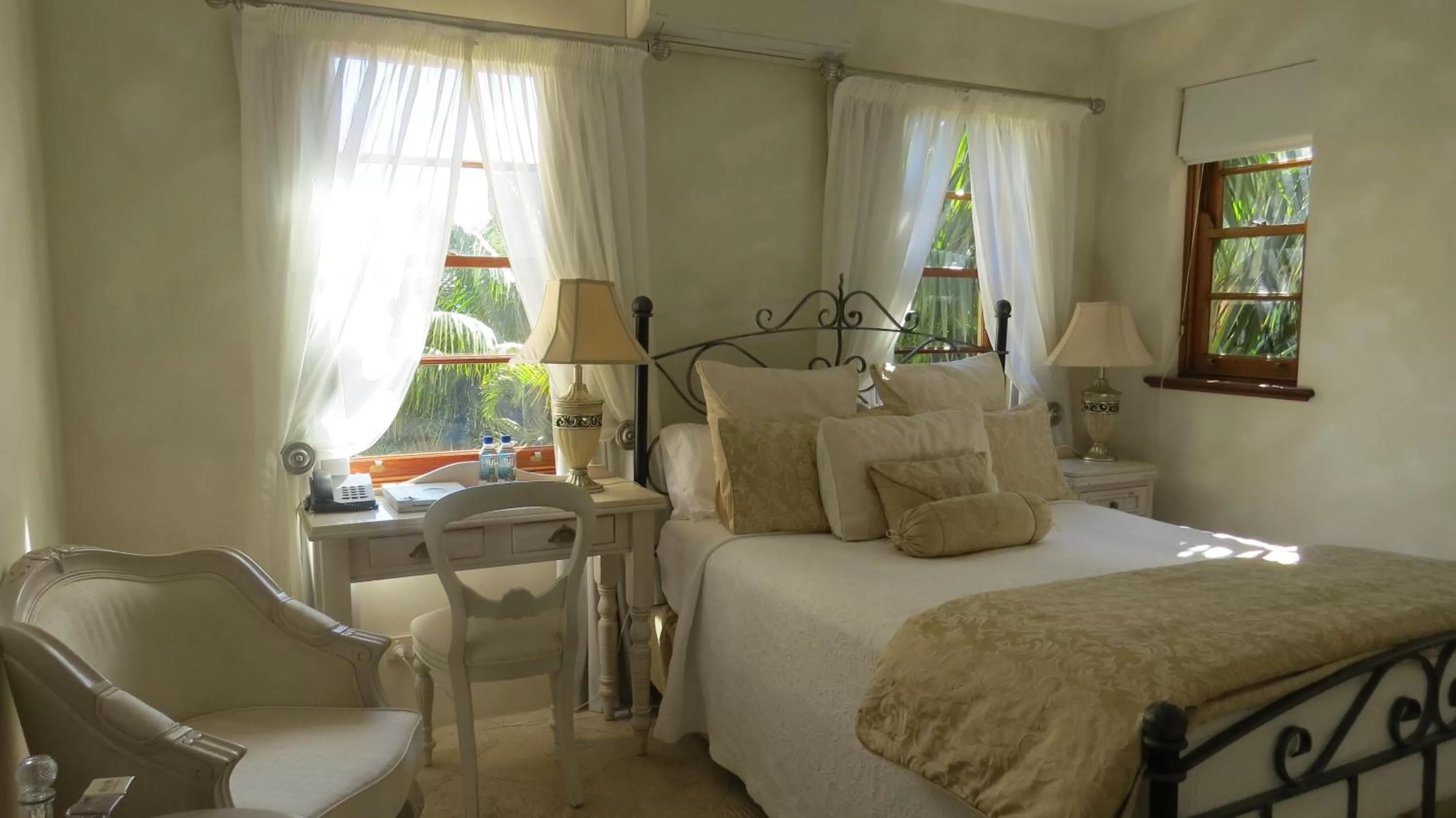 Day, Seating Area in Victoria's At Wategos