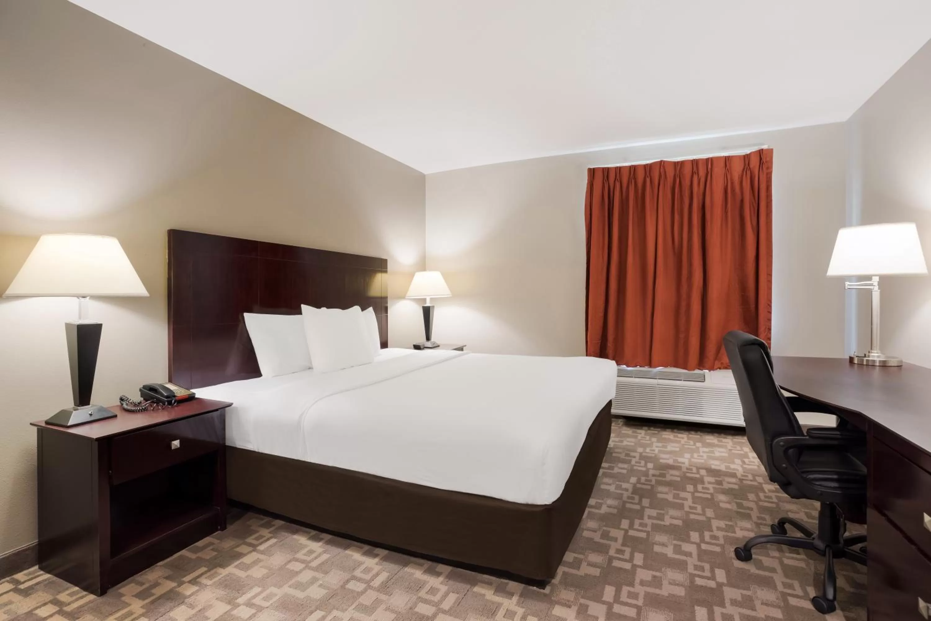 Bedroom, Bed in Suburban Studios Berwick - Morgan City