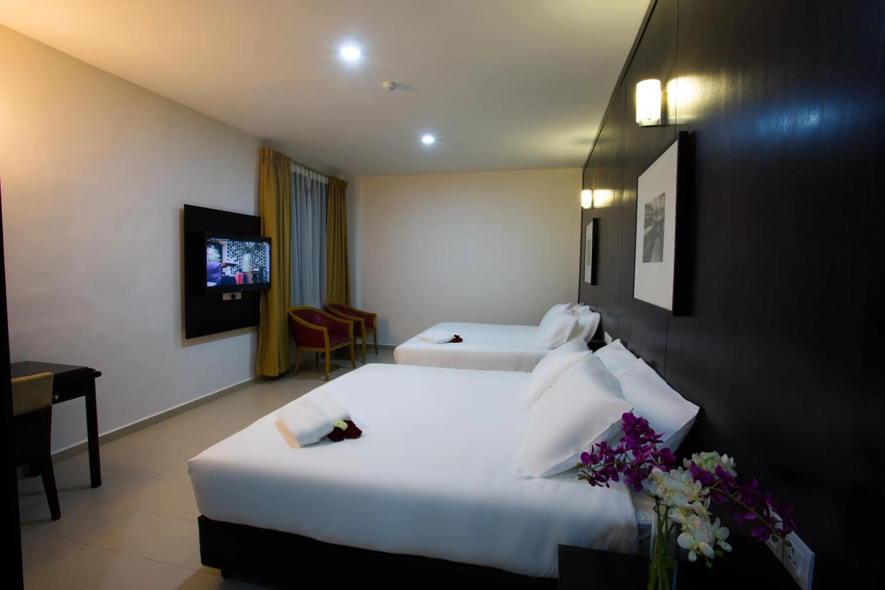 cot, Bed in Akar Hotel Jalan TAR