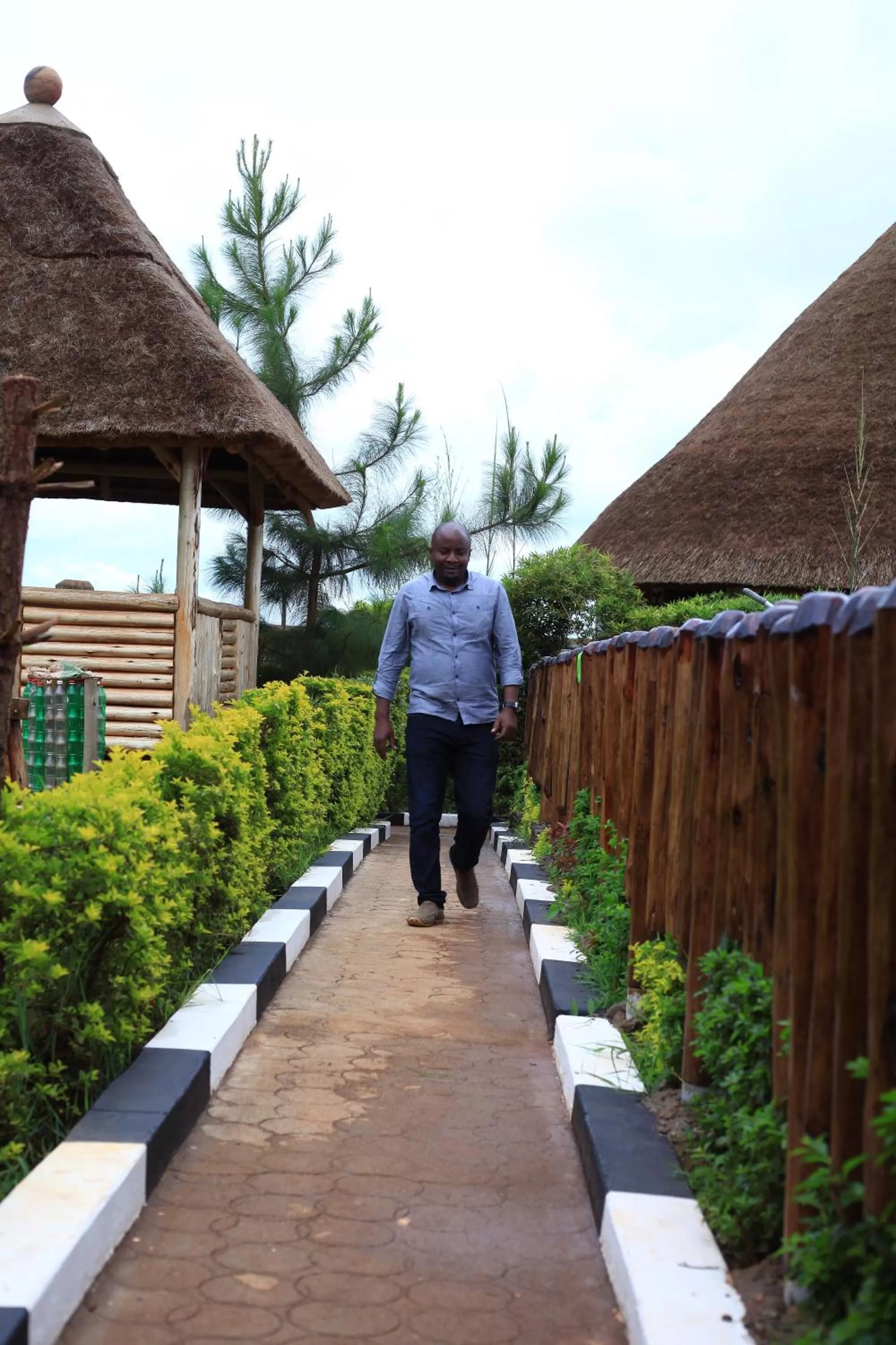 People in Elite Backpackers Services