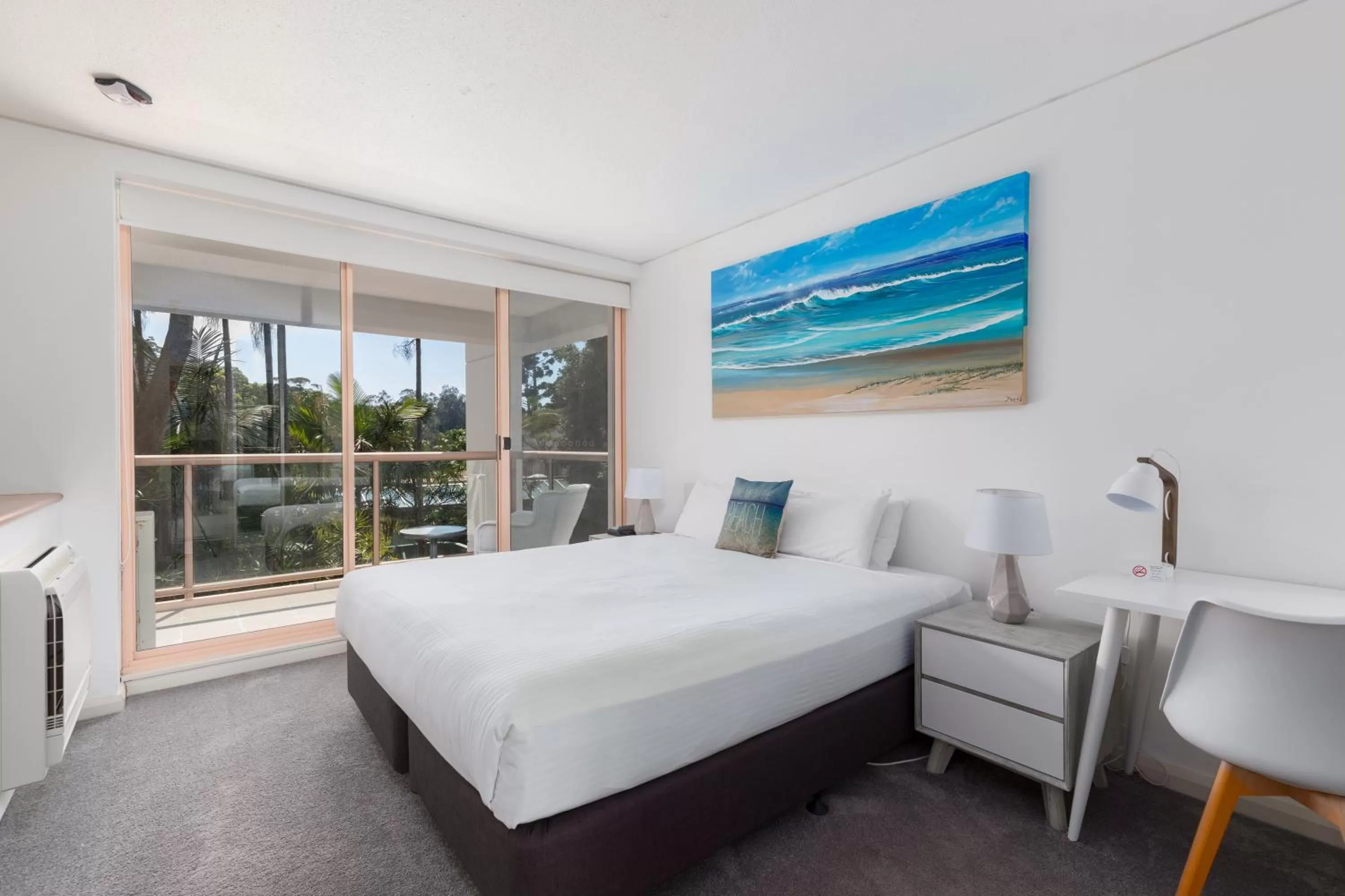 Executive One-Bedroom Apartment in Charlesworth Bay Beach Resort