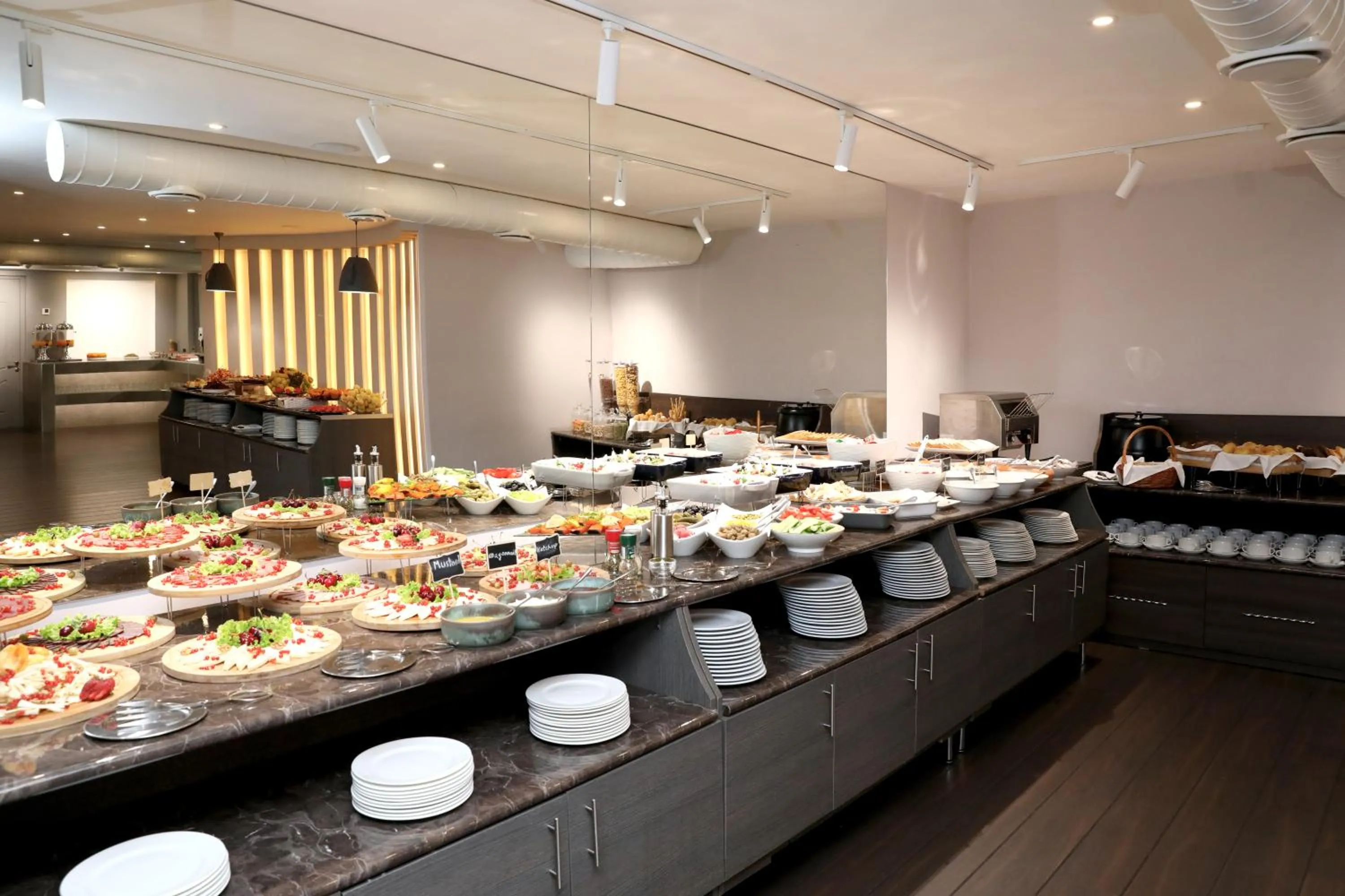 Restaurant/places to eat in Best Western Plus Paradise Hotel Dilijan