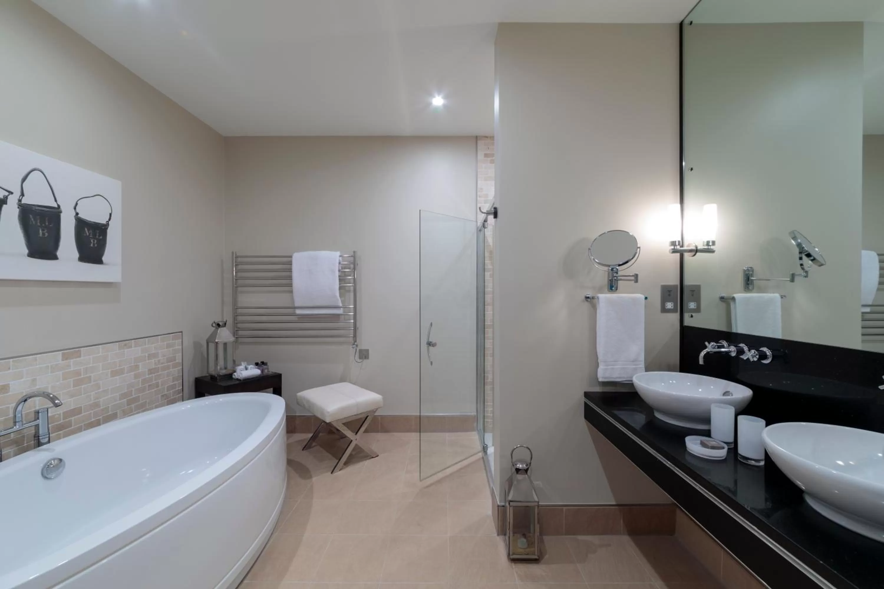 Shower in Bowood Hotel, Spa, and Golf Resort