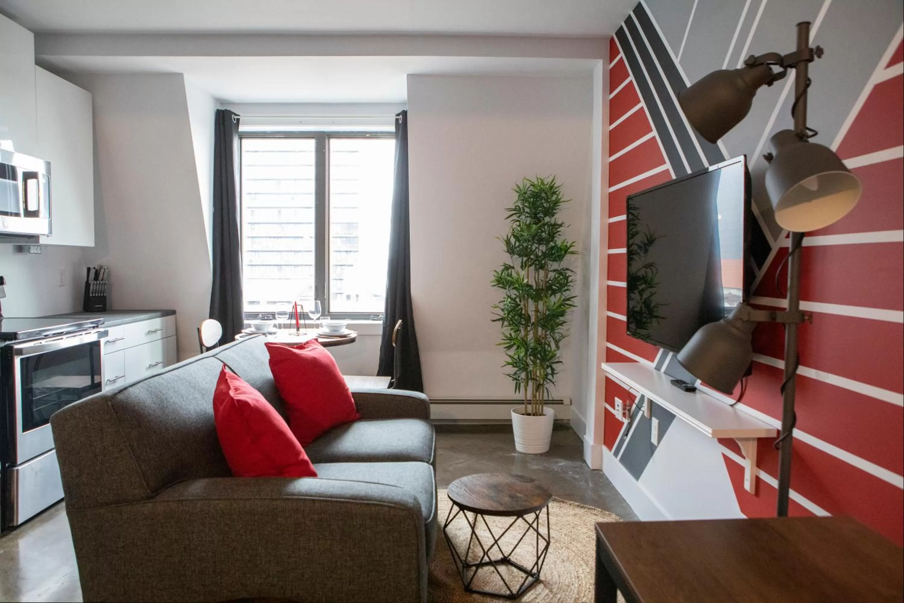 Cameo Hotel and Suites