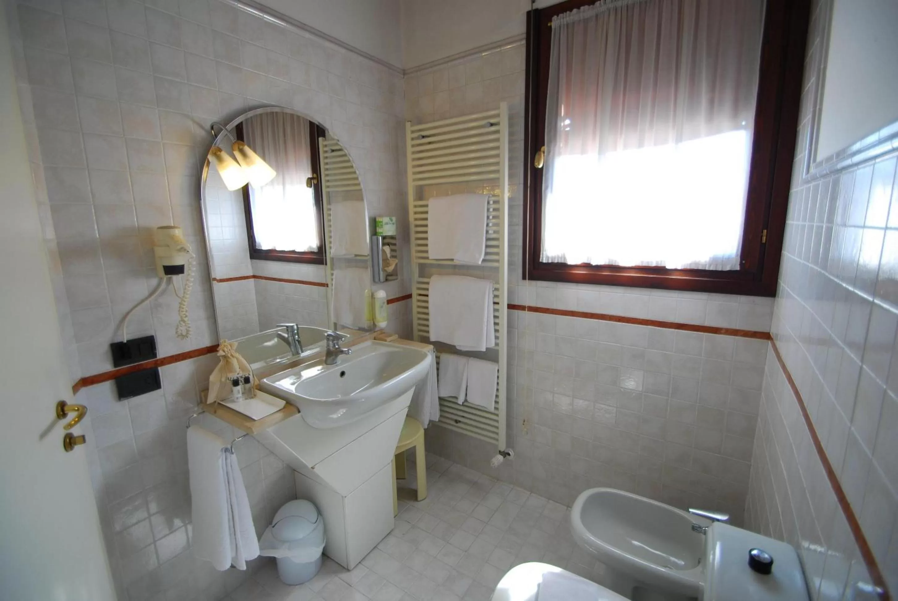 Bathroom in Alla Rocca Hotel Conference & Restaurant