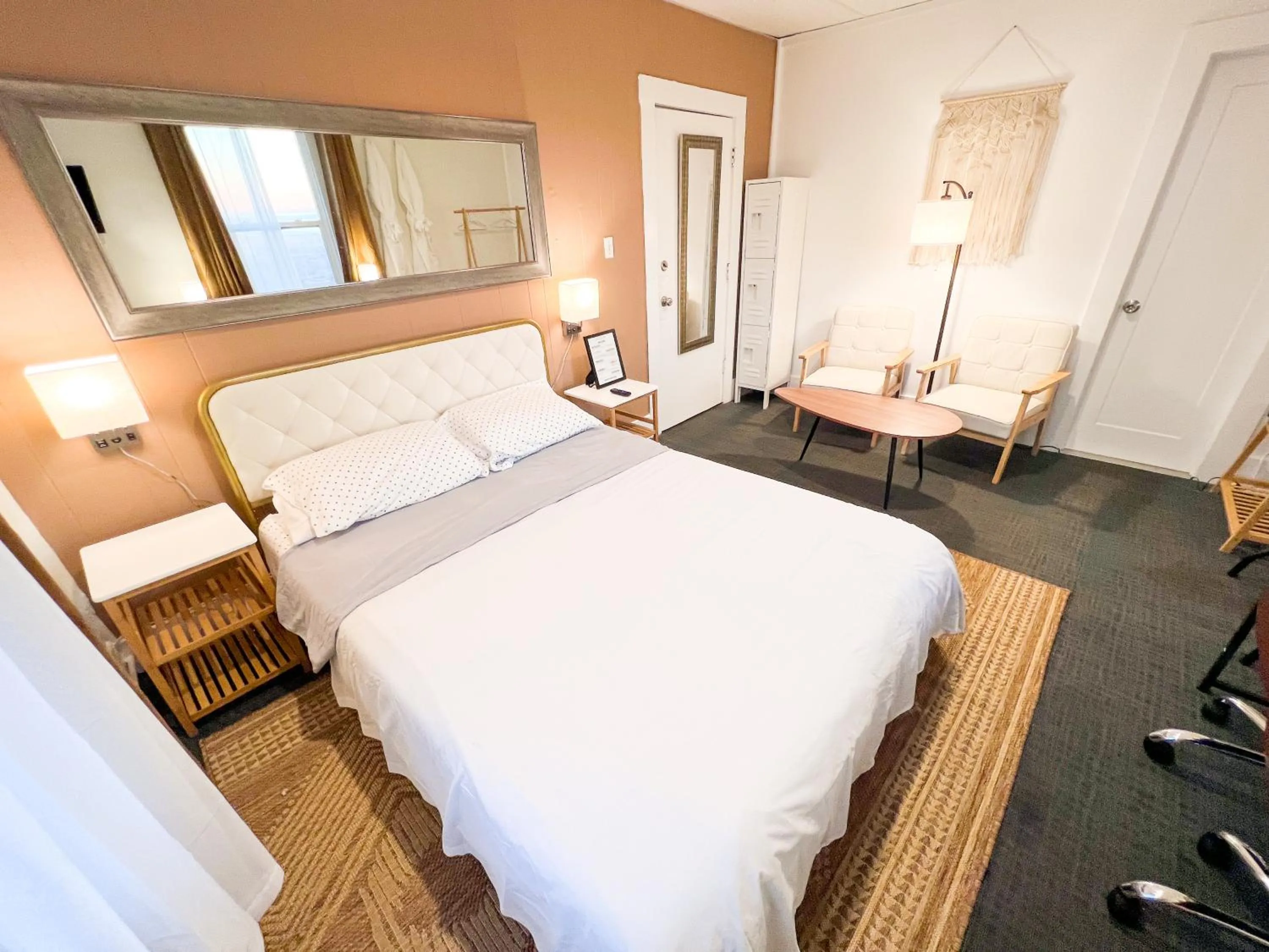 Bedroom, Bed in ITH Surf City Hostel Hermosa Beach