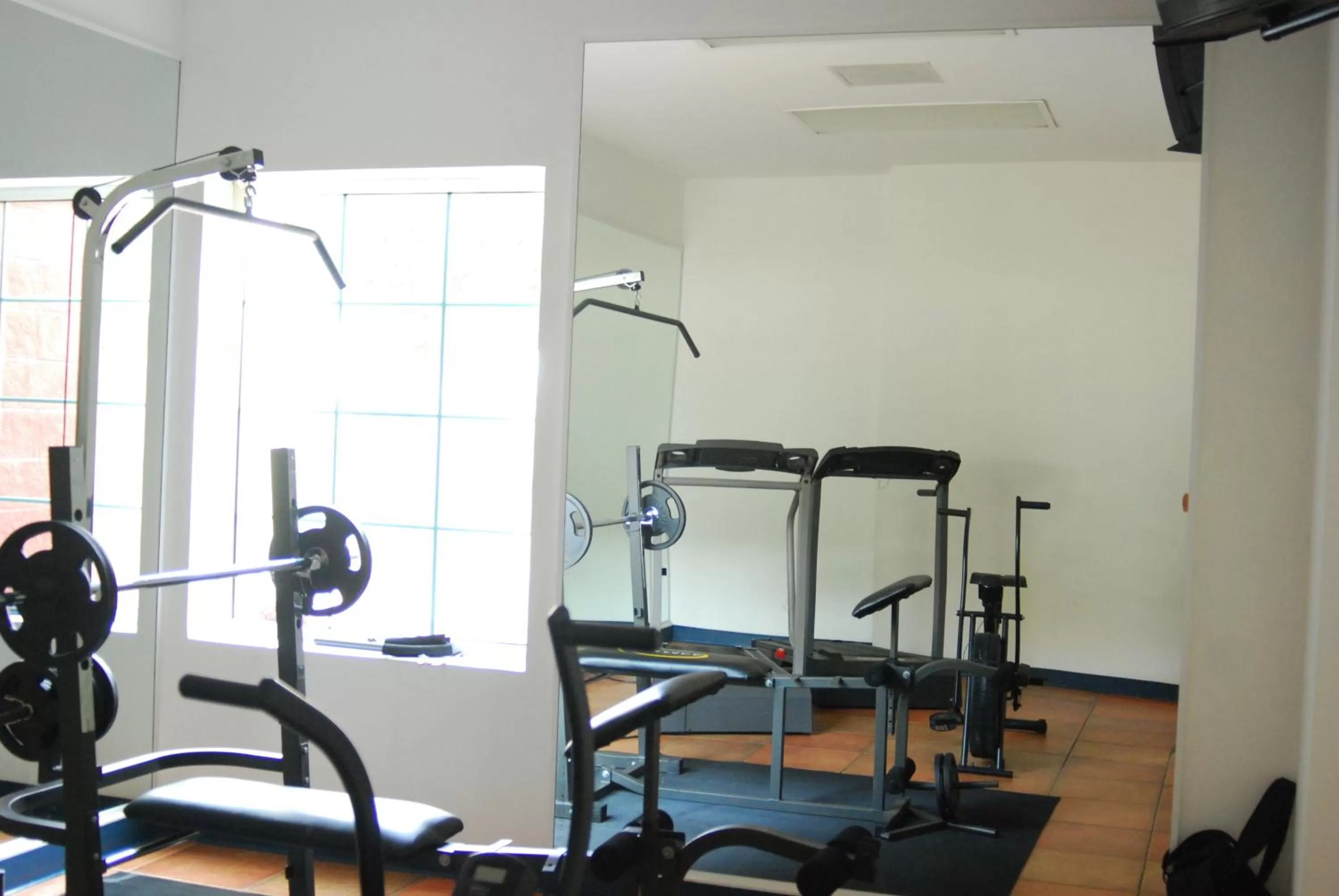 Fitness centre/facilities in Rio Vista Inn Business High Class Tampico